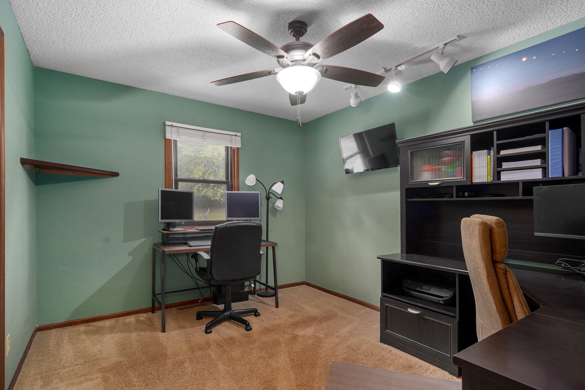 main property photo 24