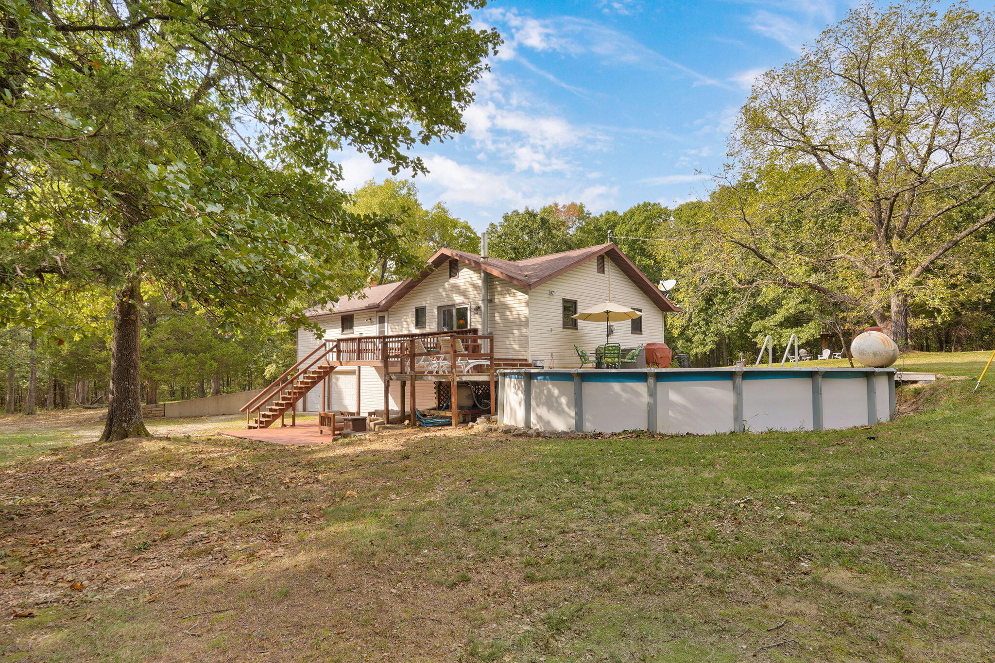 main property photo 41
