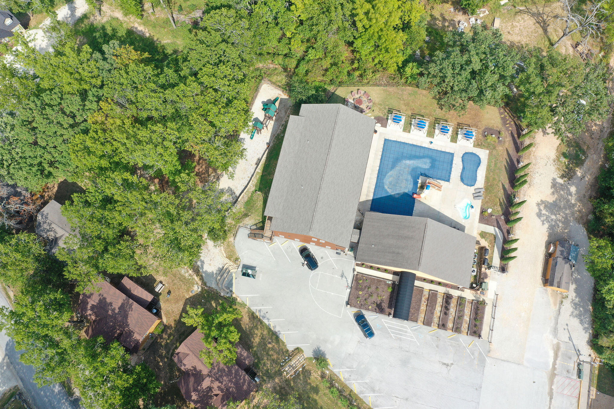 main property photo 31
