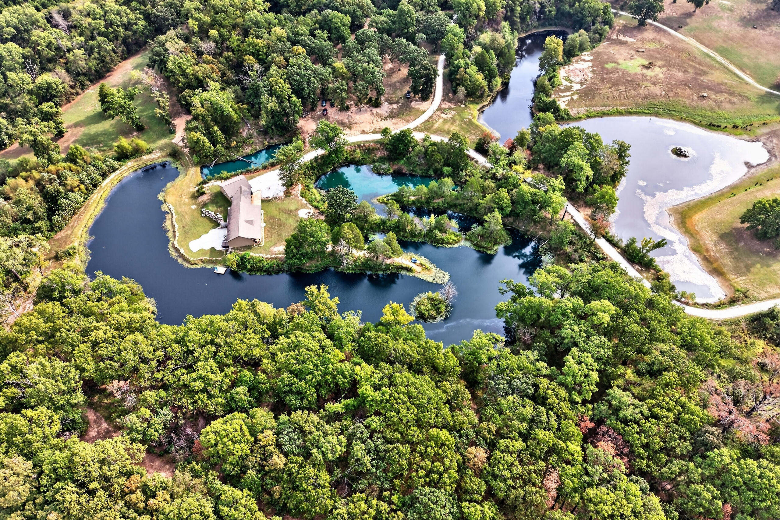 main property photo 14