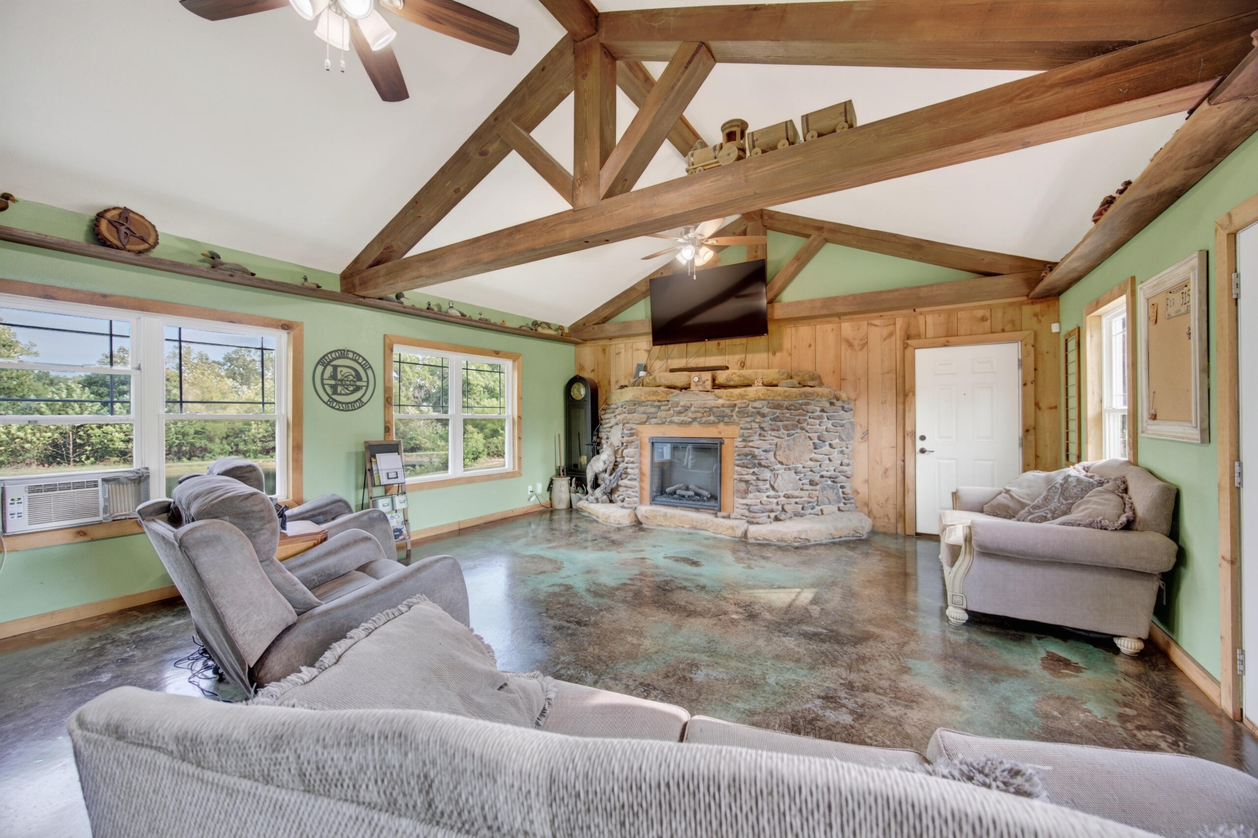main property photo 77