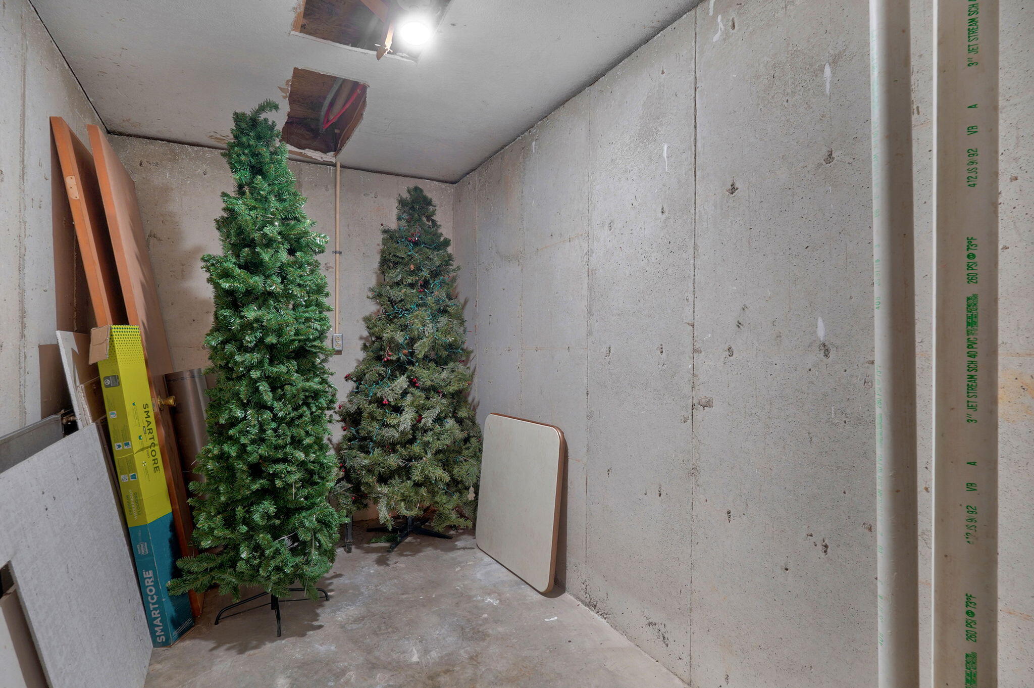 main property photo 47