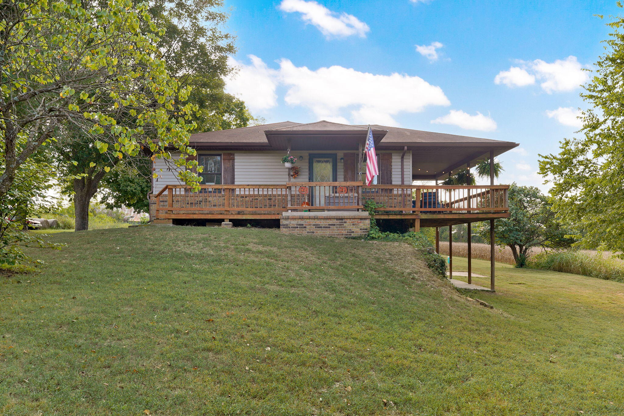 main property photo 8