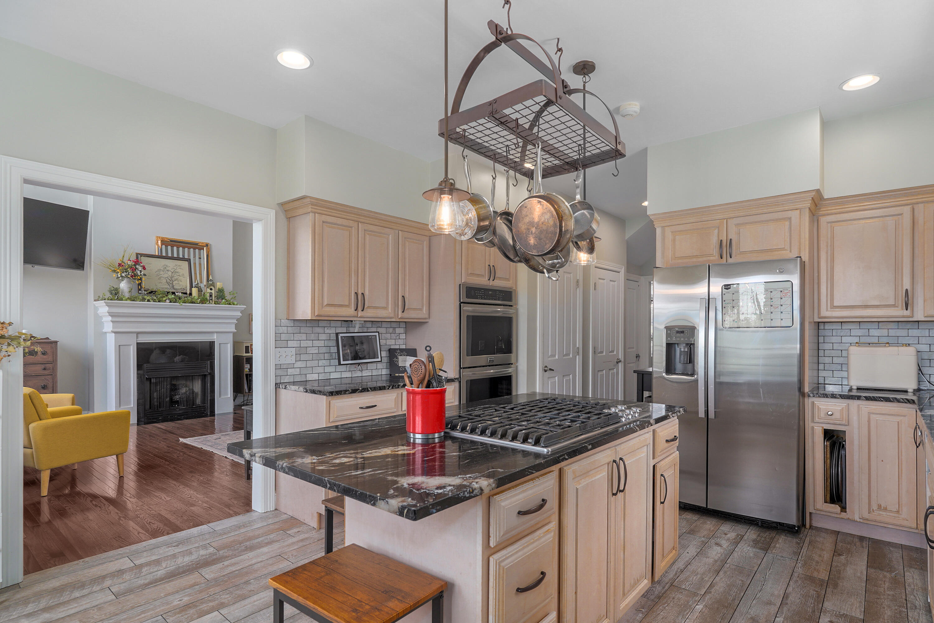 main property photo 14