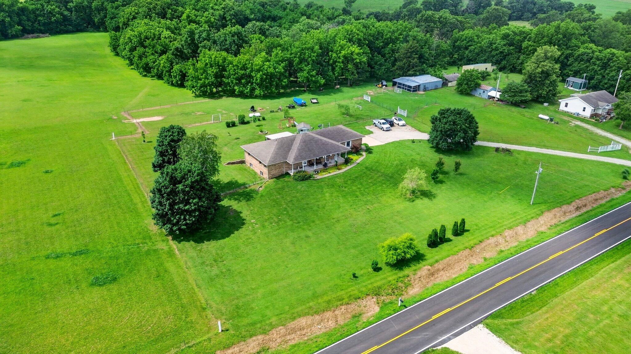 main property photo 21