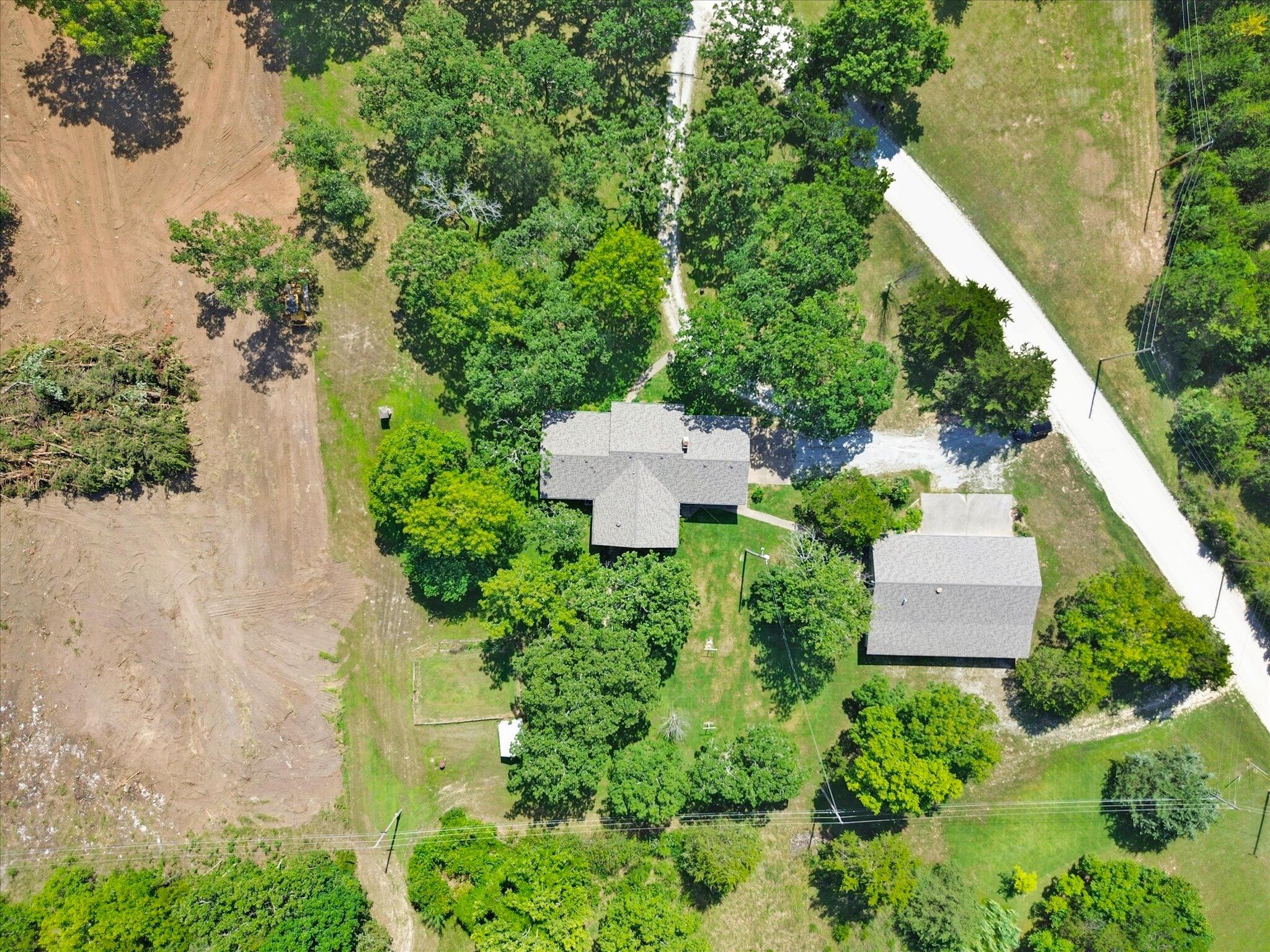 main property photo 34