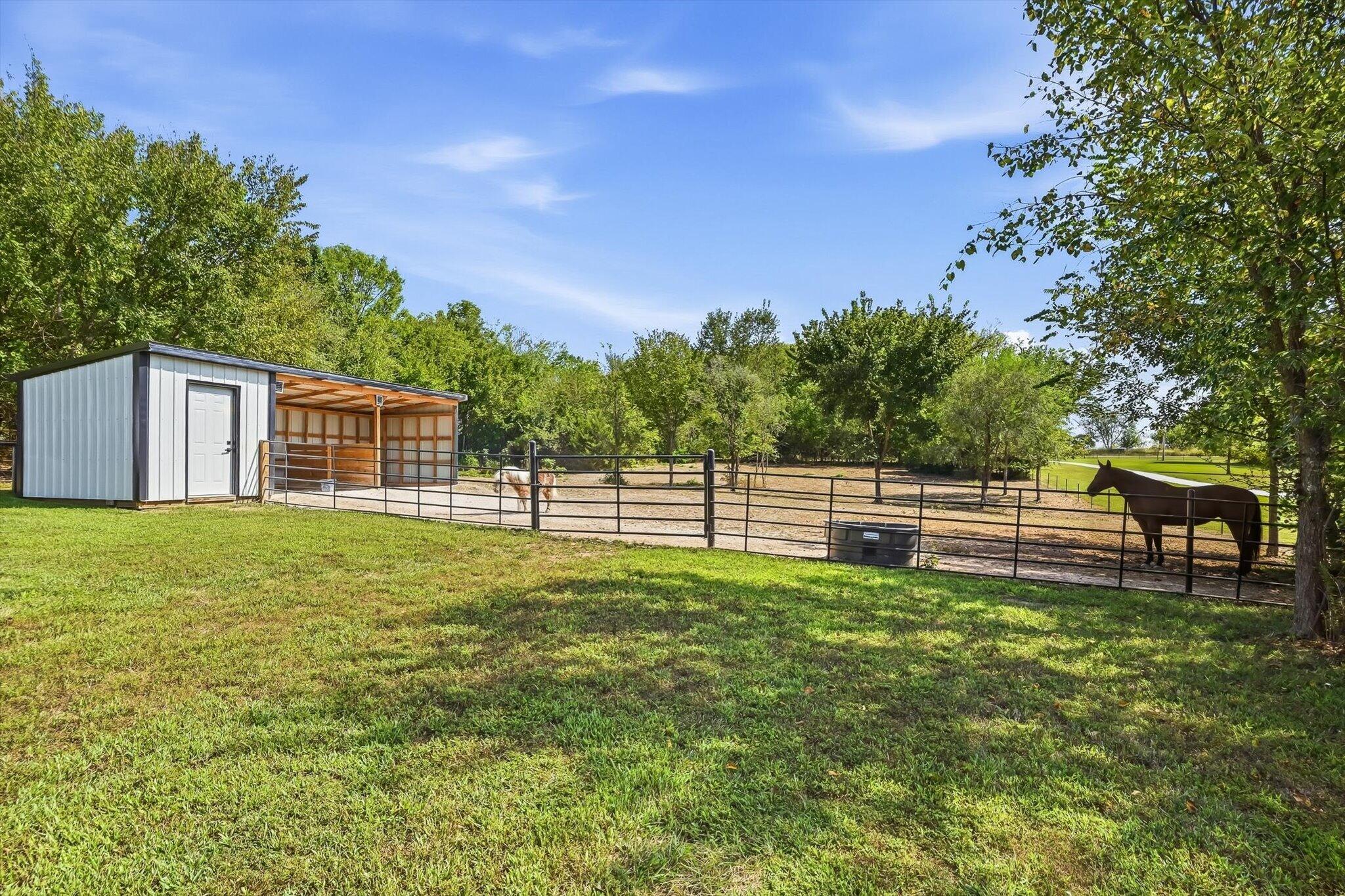 main property photo 46