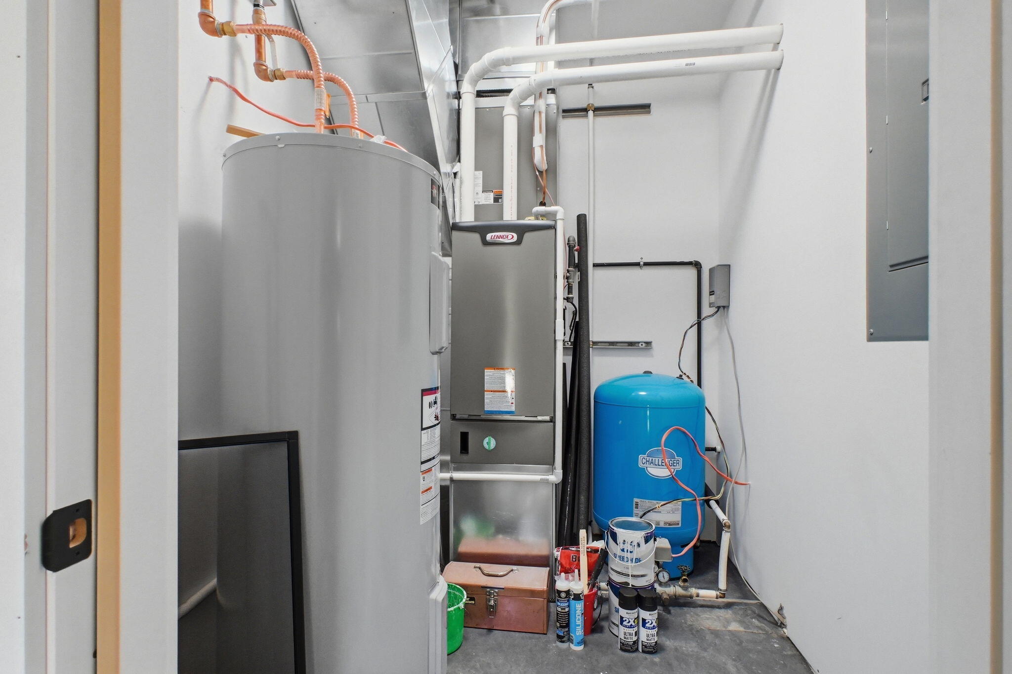 main property photo 40