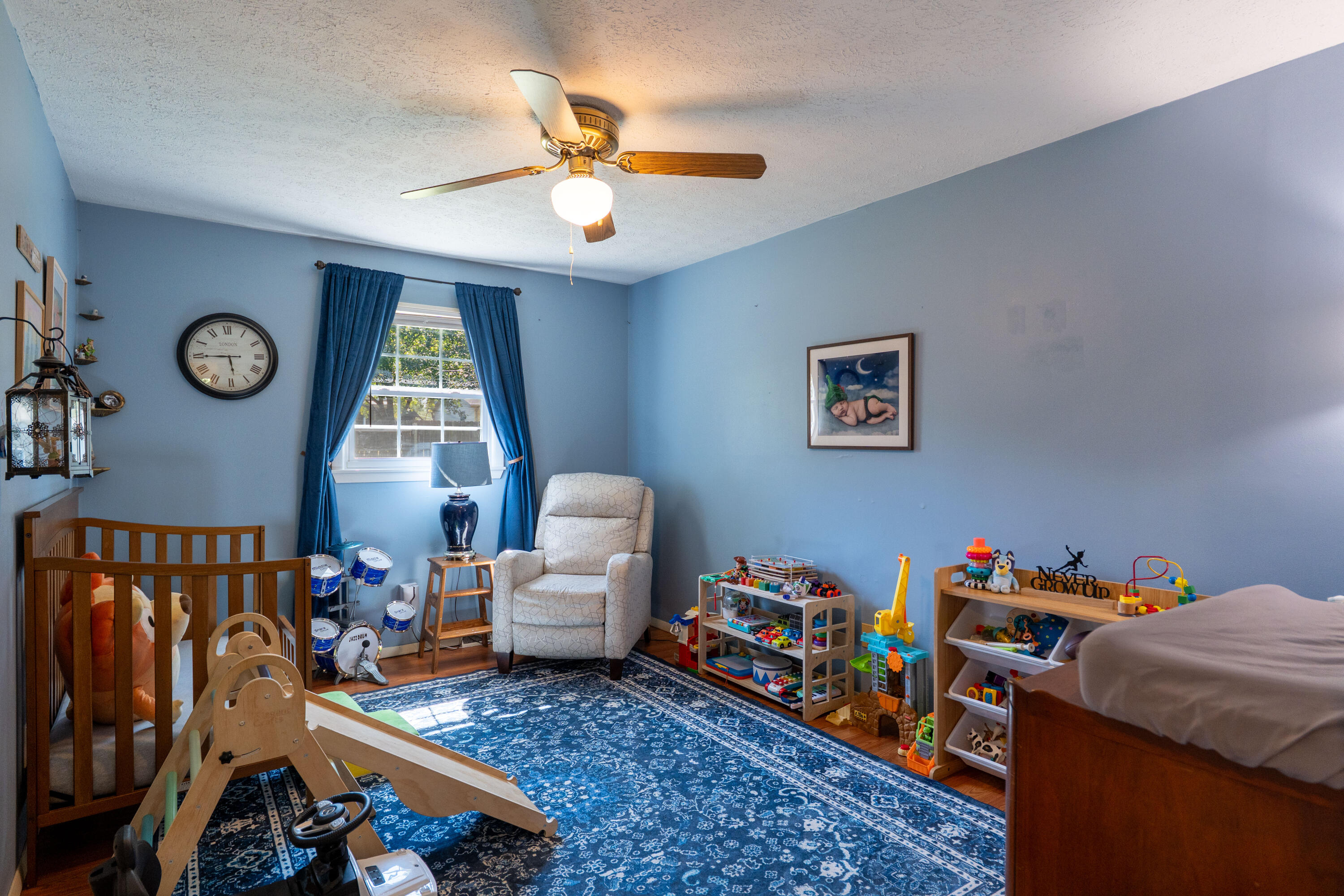 main property photo 14