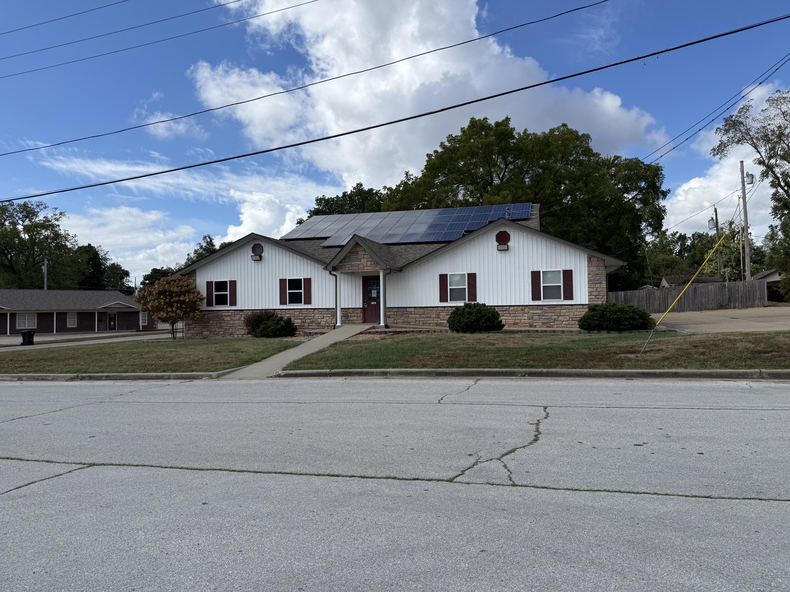 main property photo 14