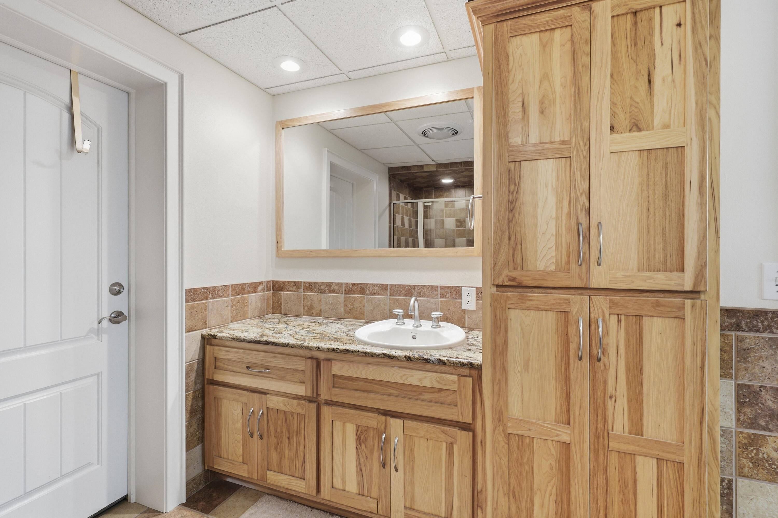 main property photo 57