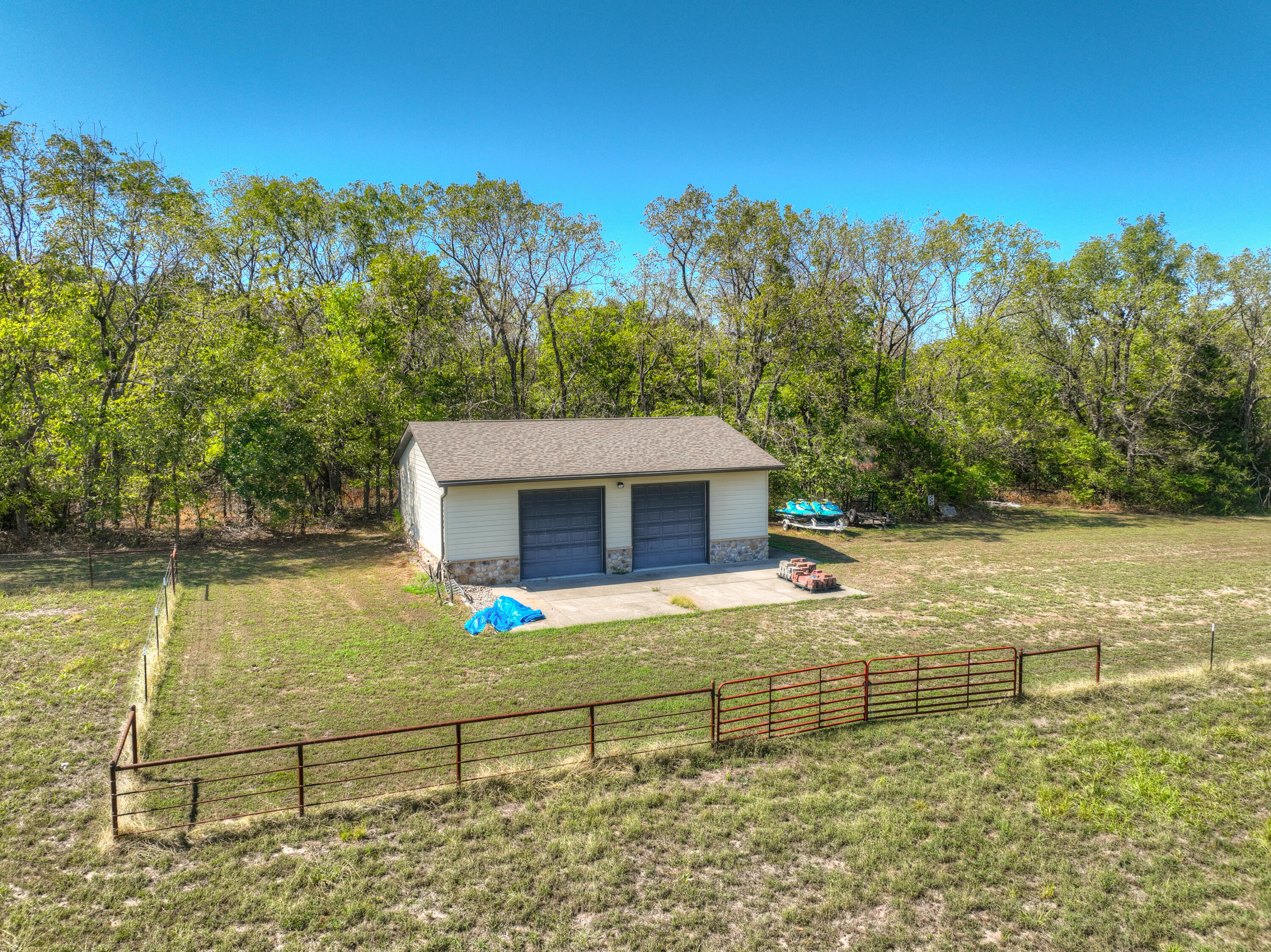 main property photo 83