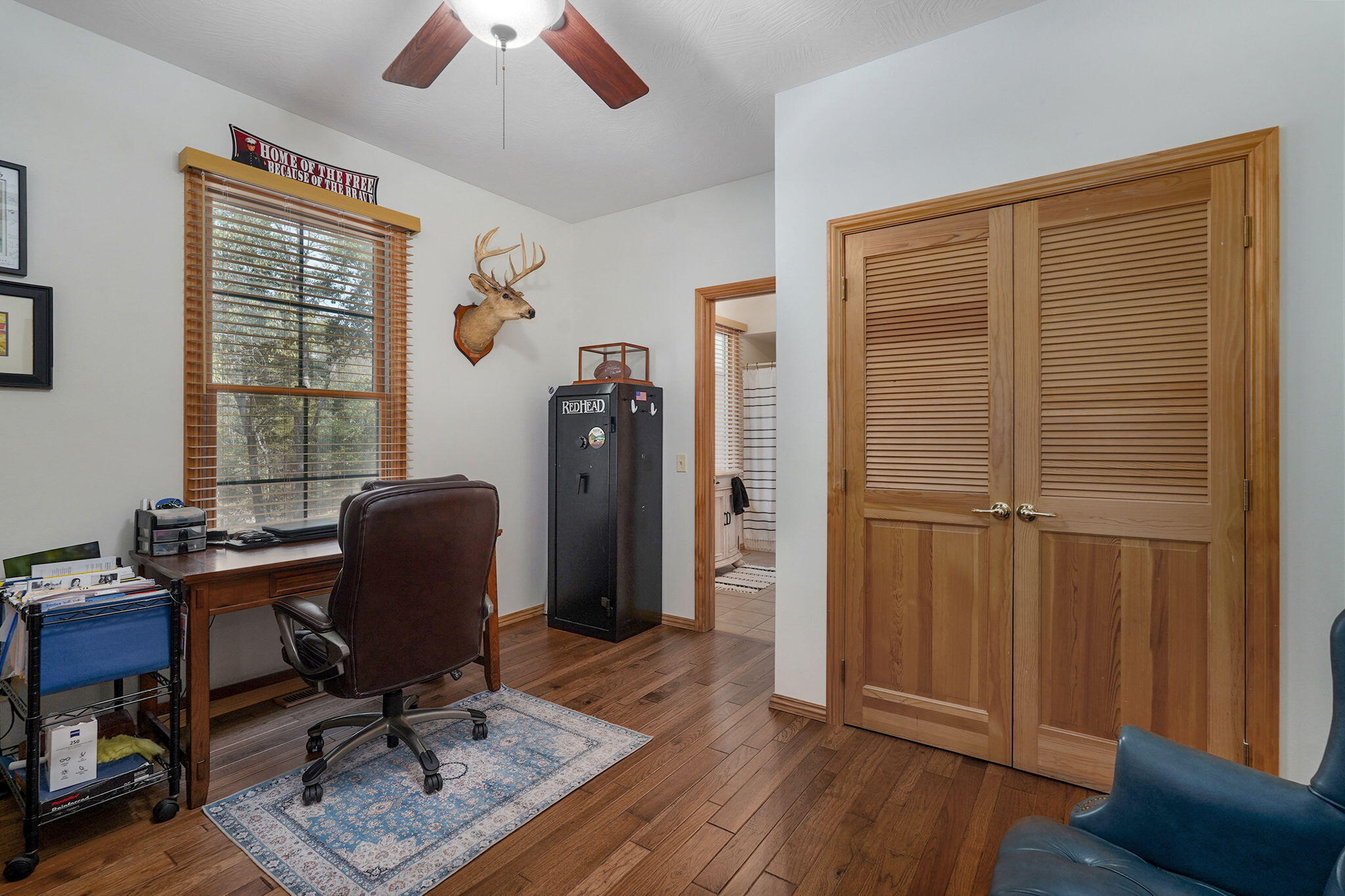 main property photo 27