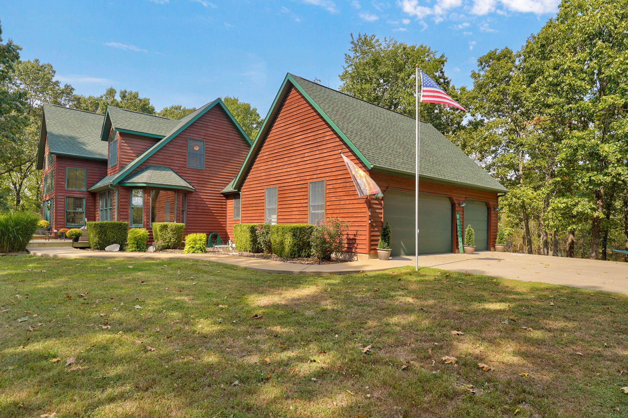 main property photo 4