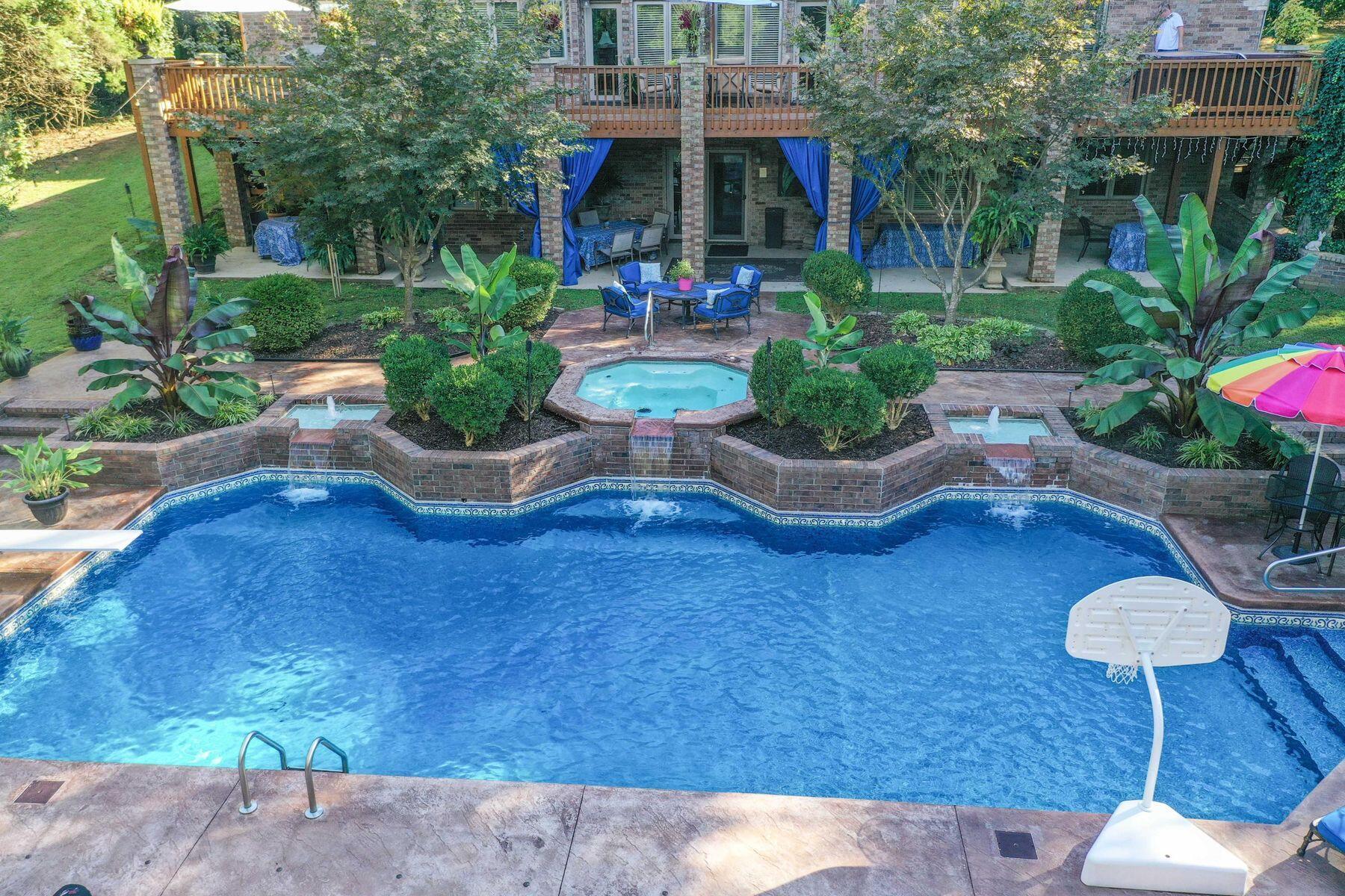 main property photo 67