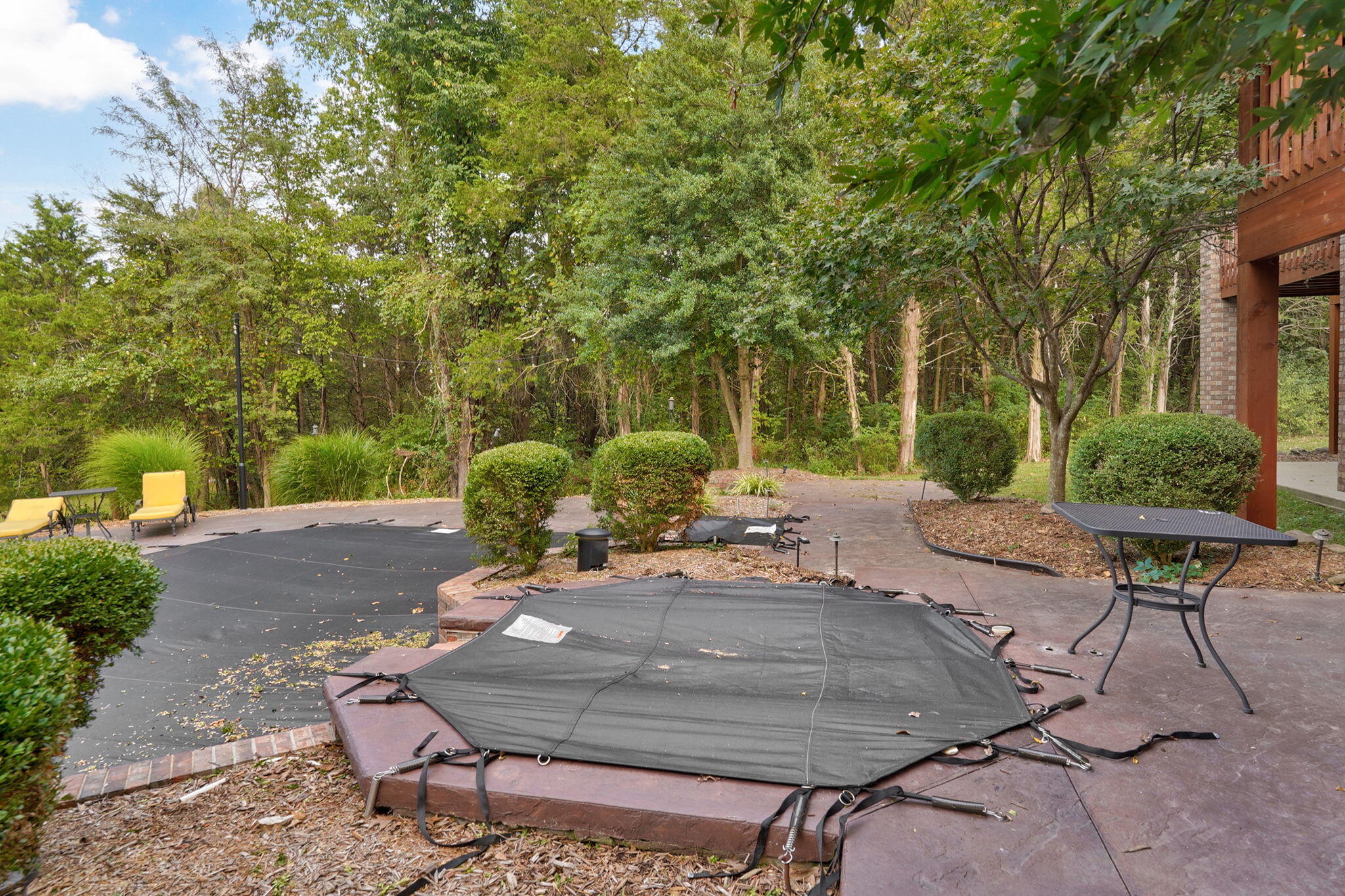 main property photo 76