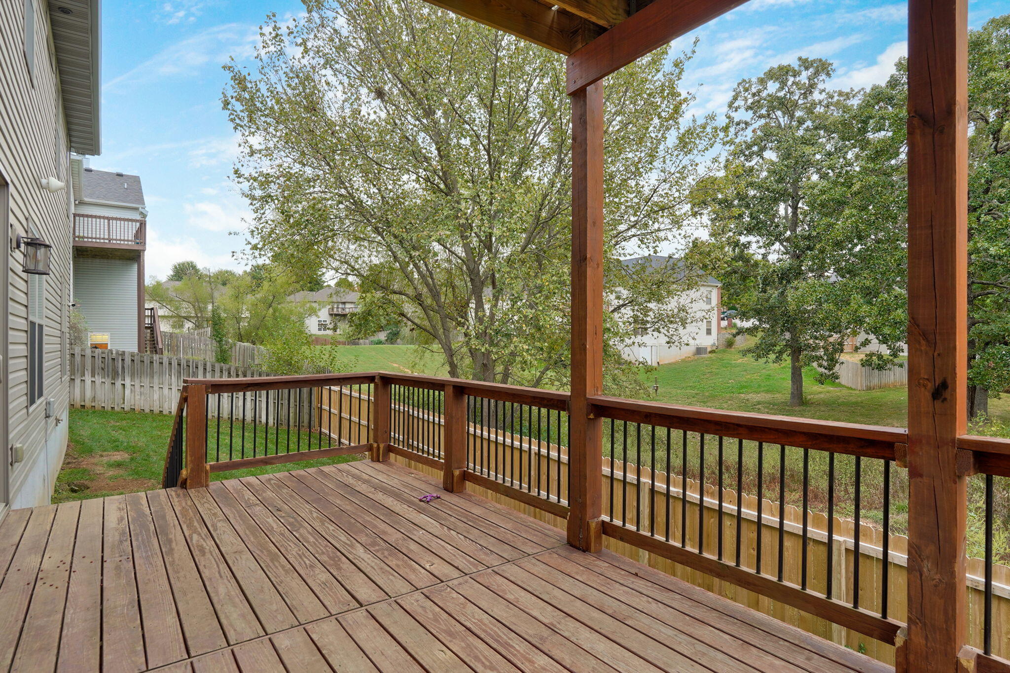 main property photo 36