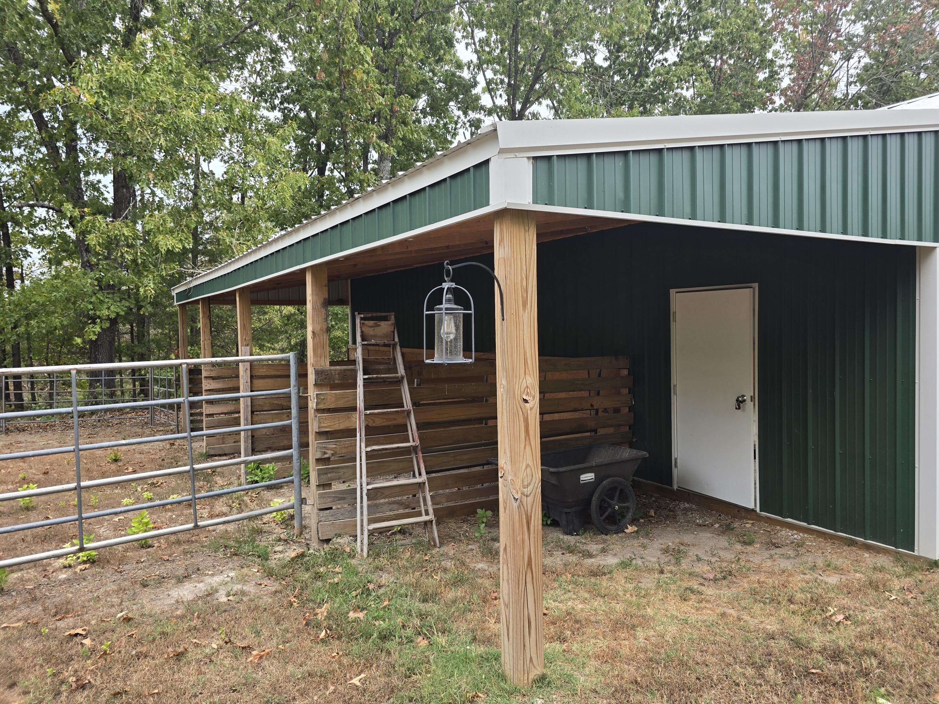 main property photo 32