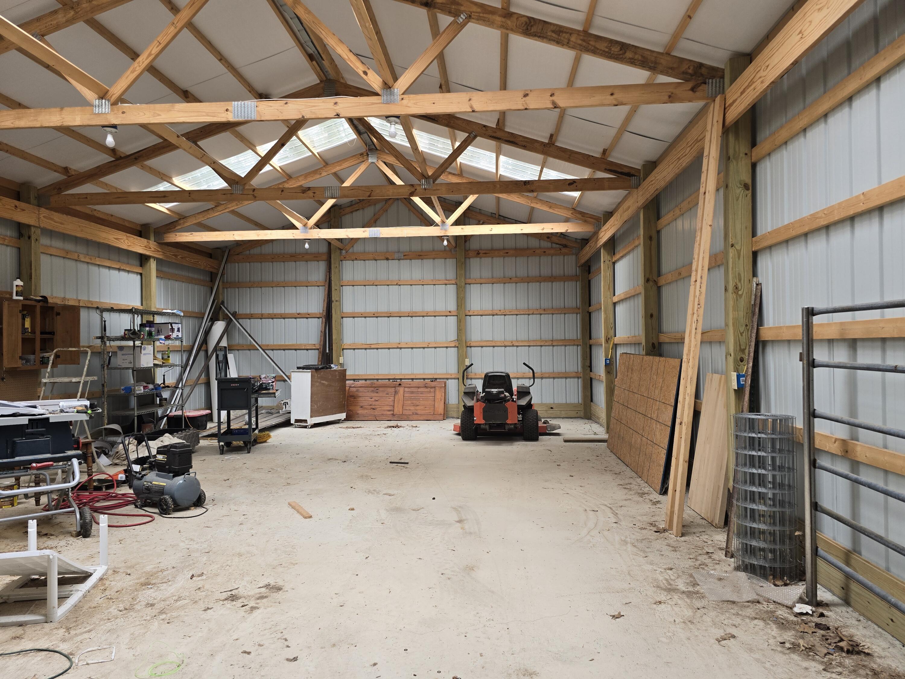 main property photo 33