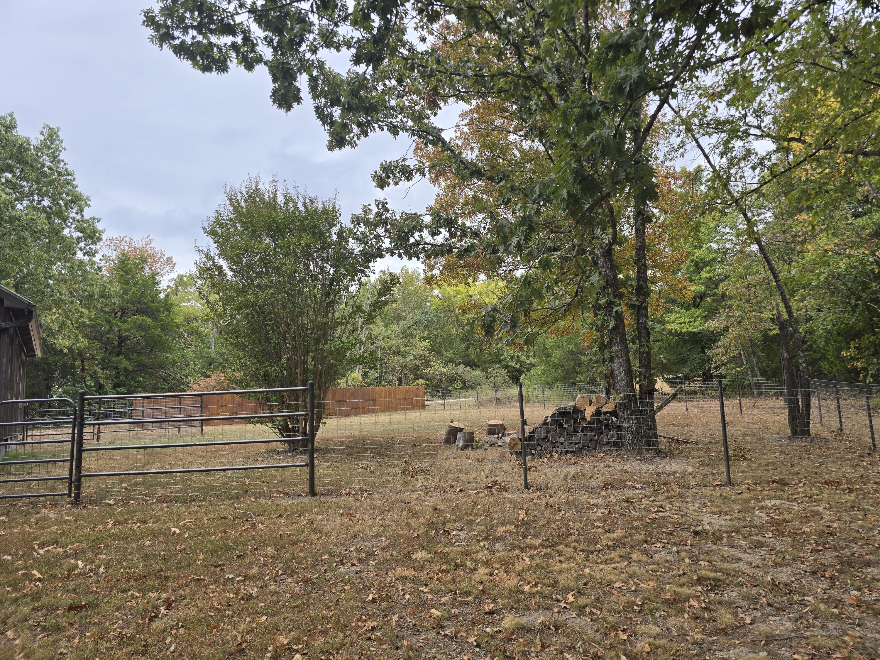 main property photo 37