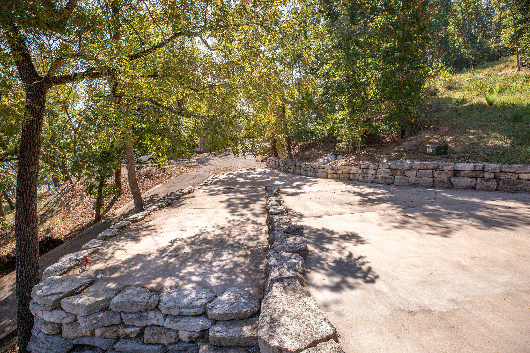 main property photo 31
