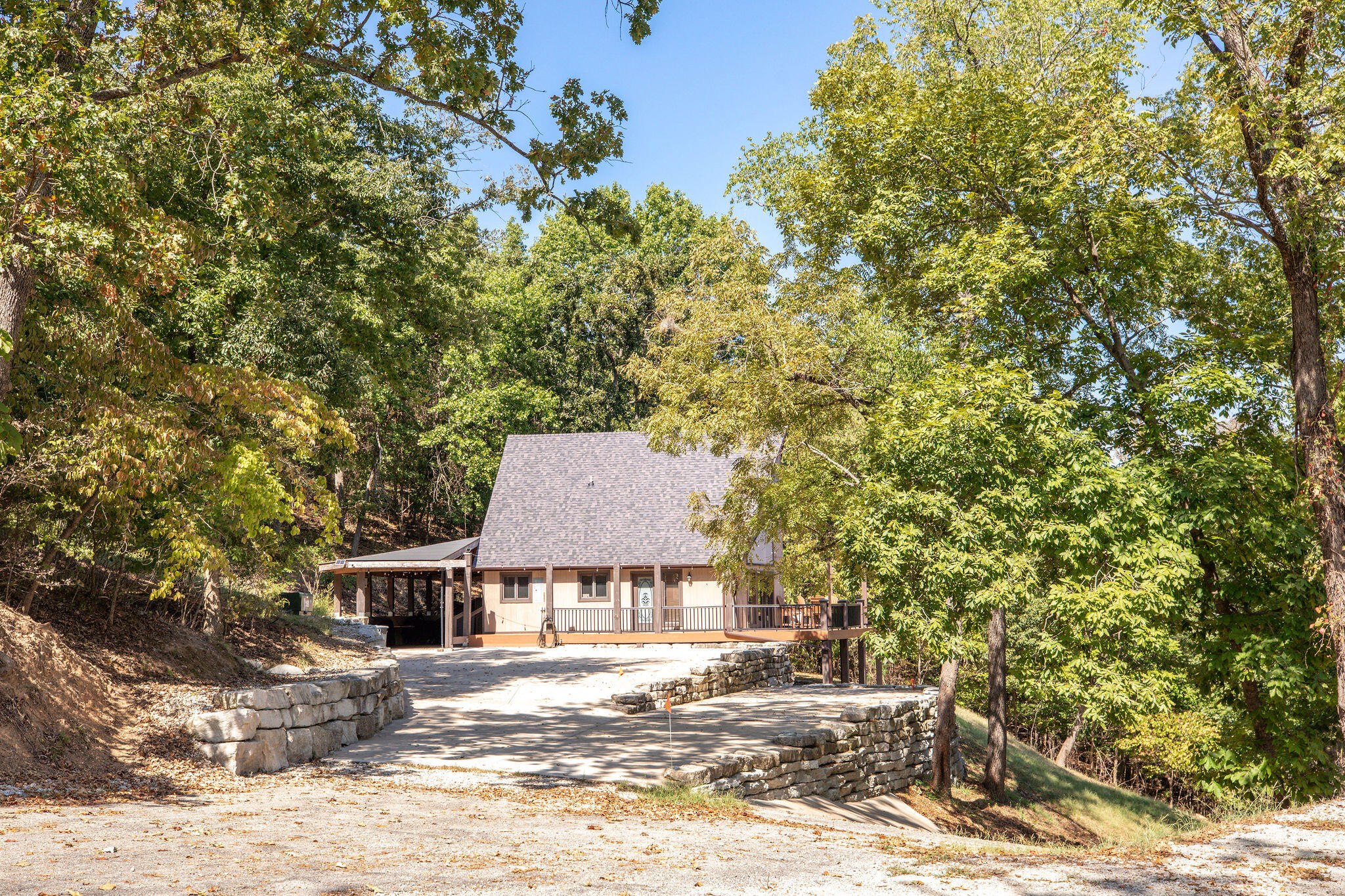 main property photo 47