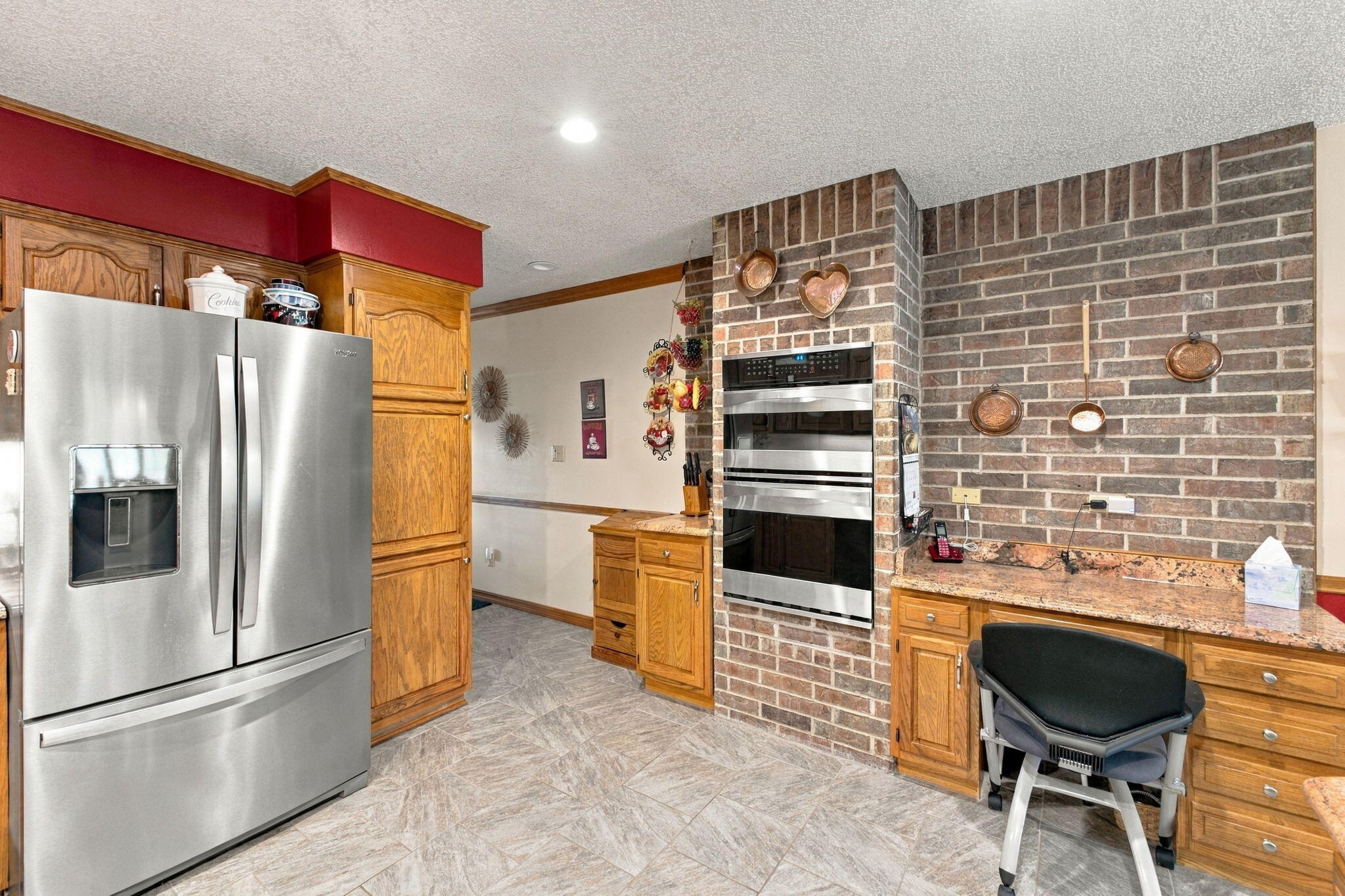 main property photo 11
