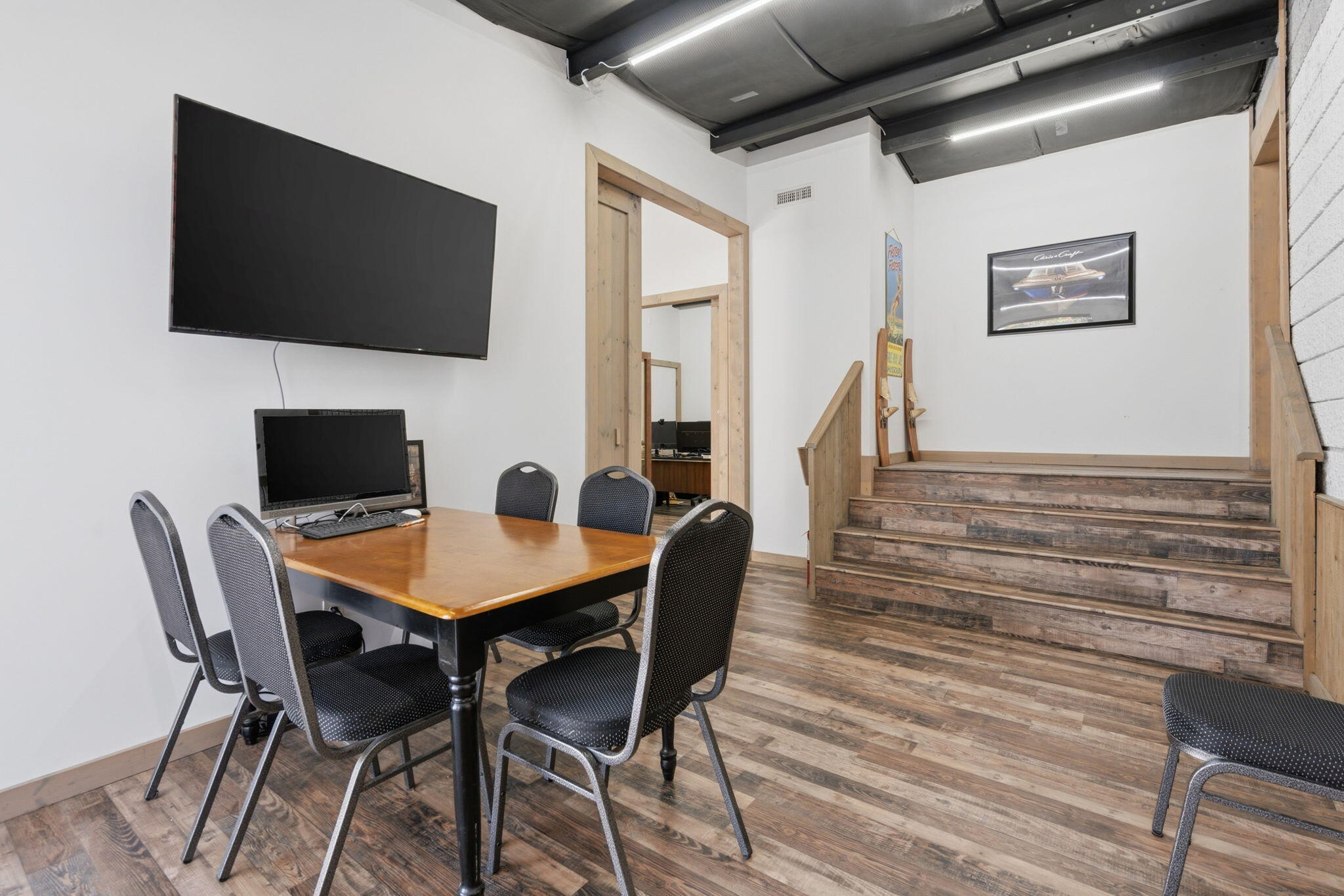 main property photo 23