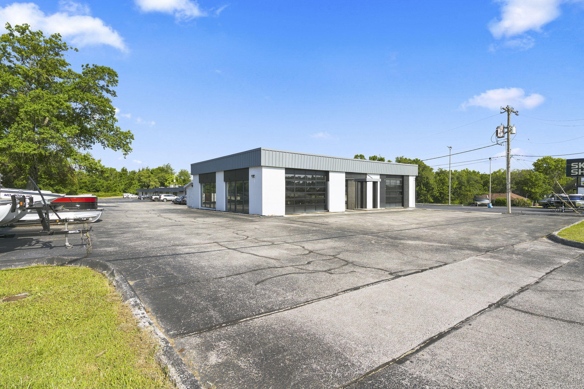 main property photo 43