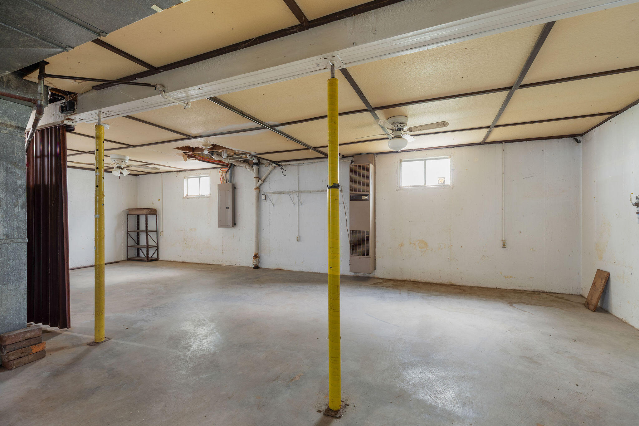 main property photo 17