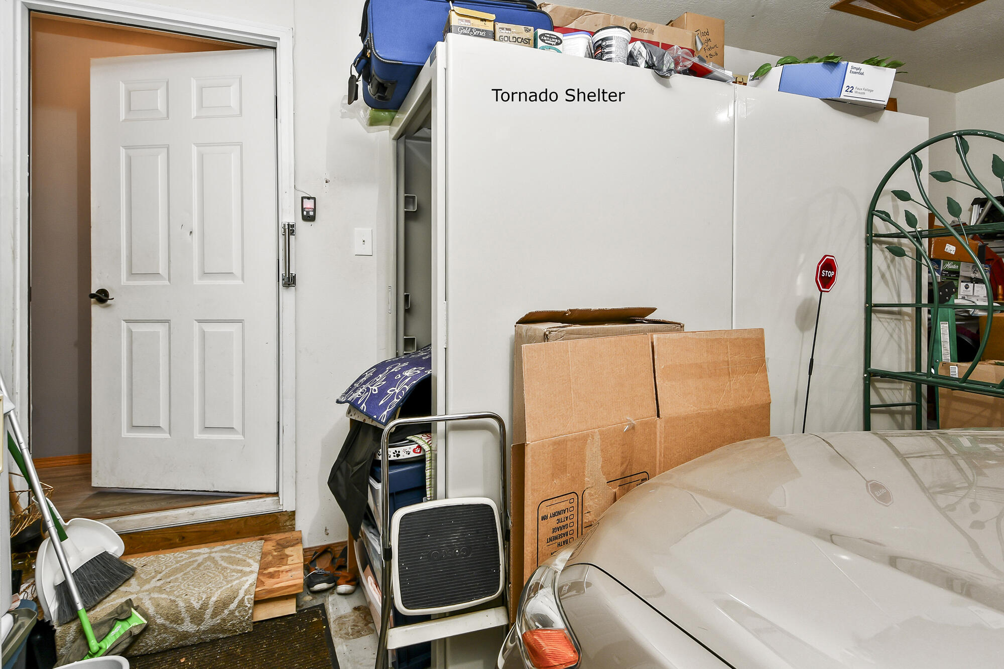 main property photo 38