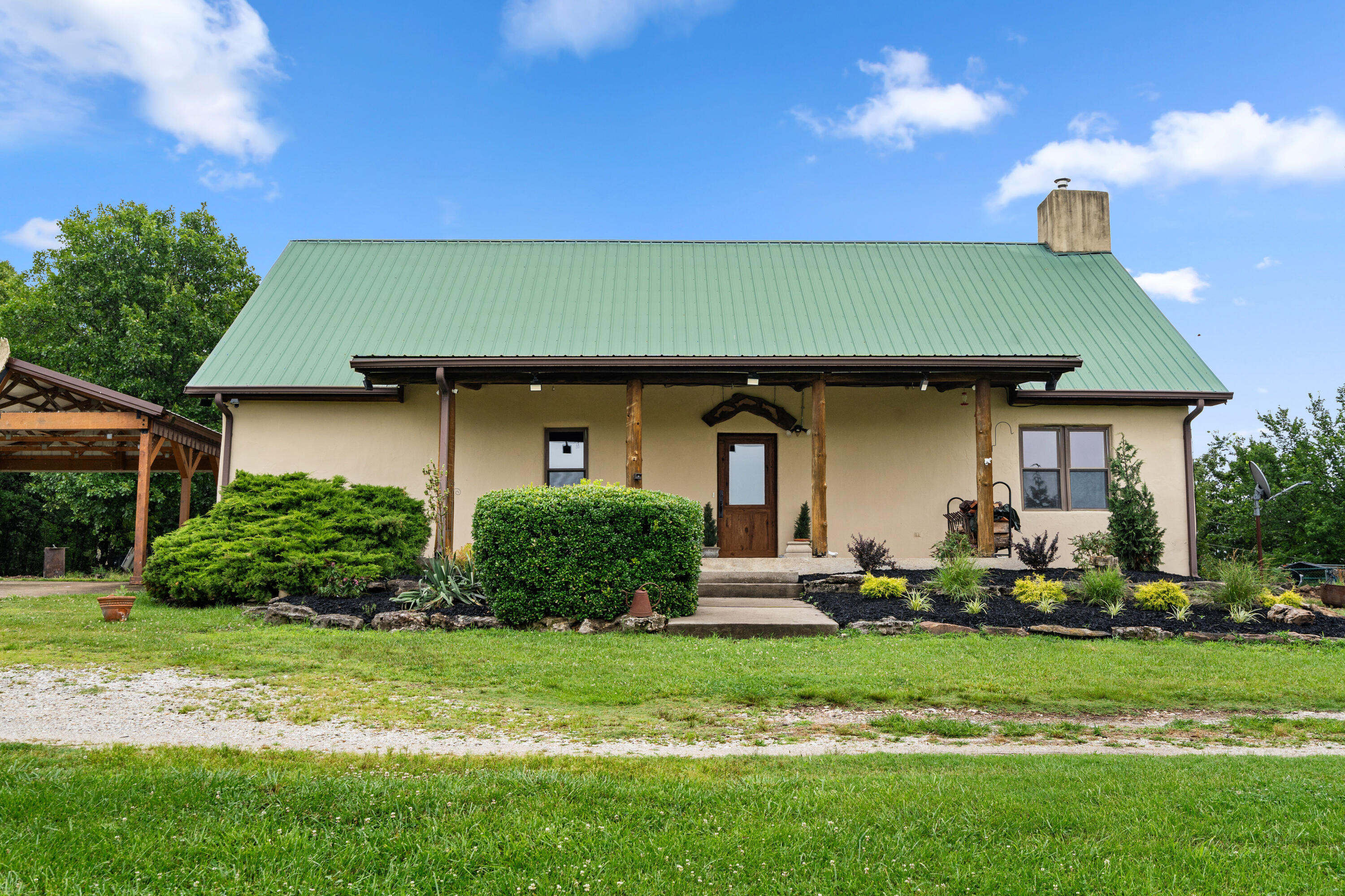 main property photo 8