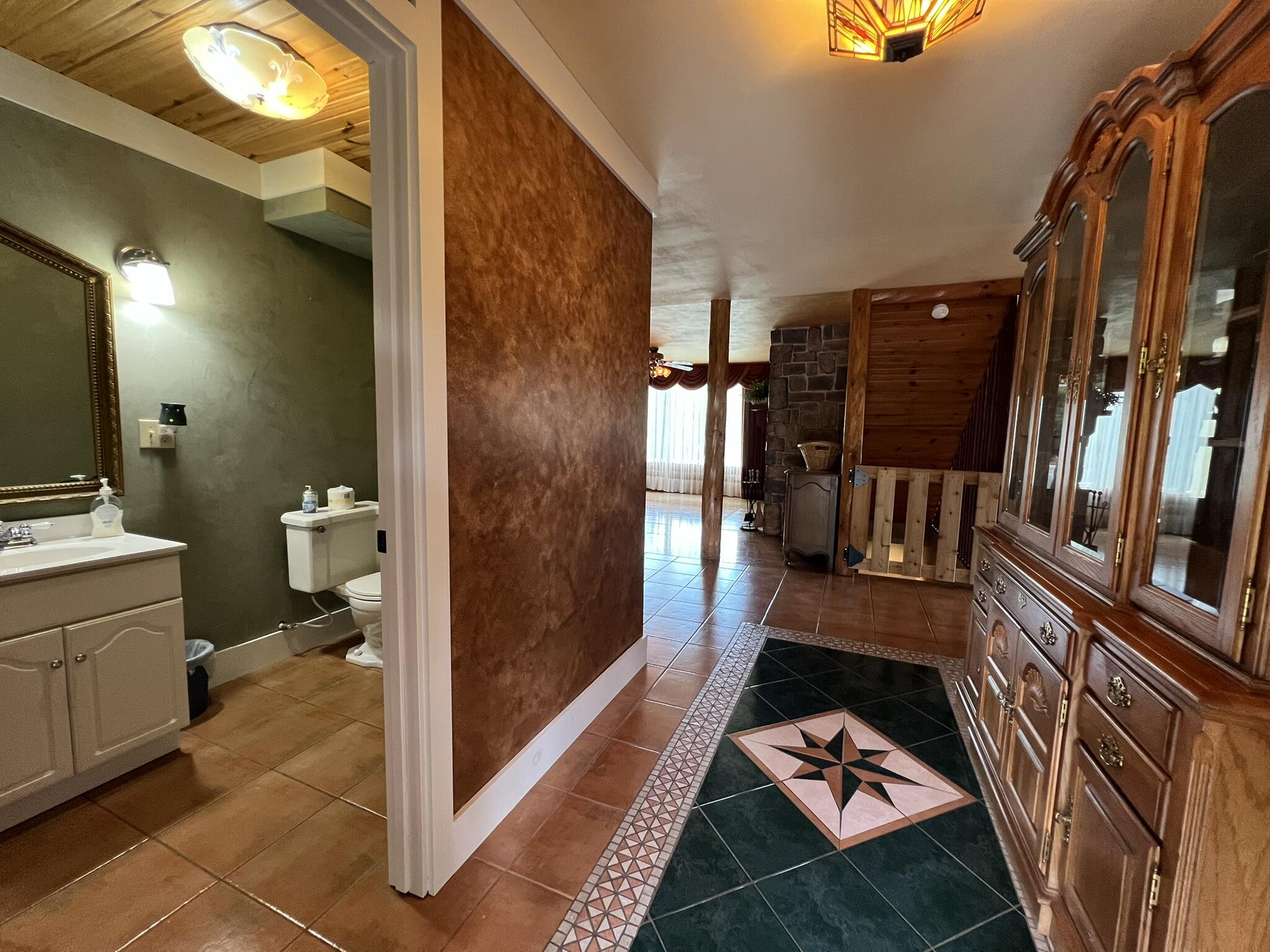main property photo 13