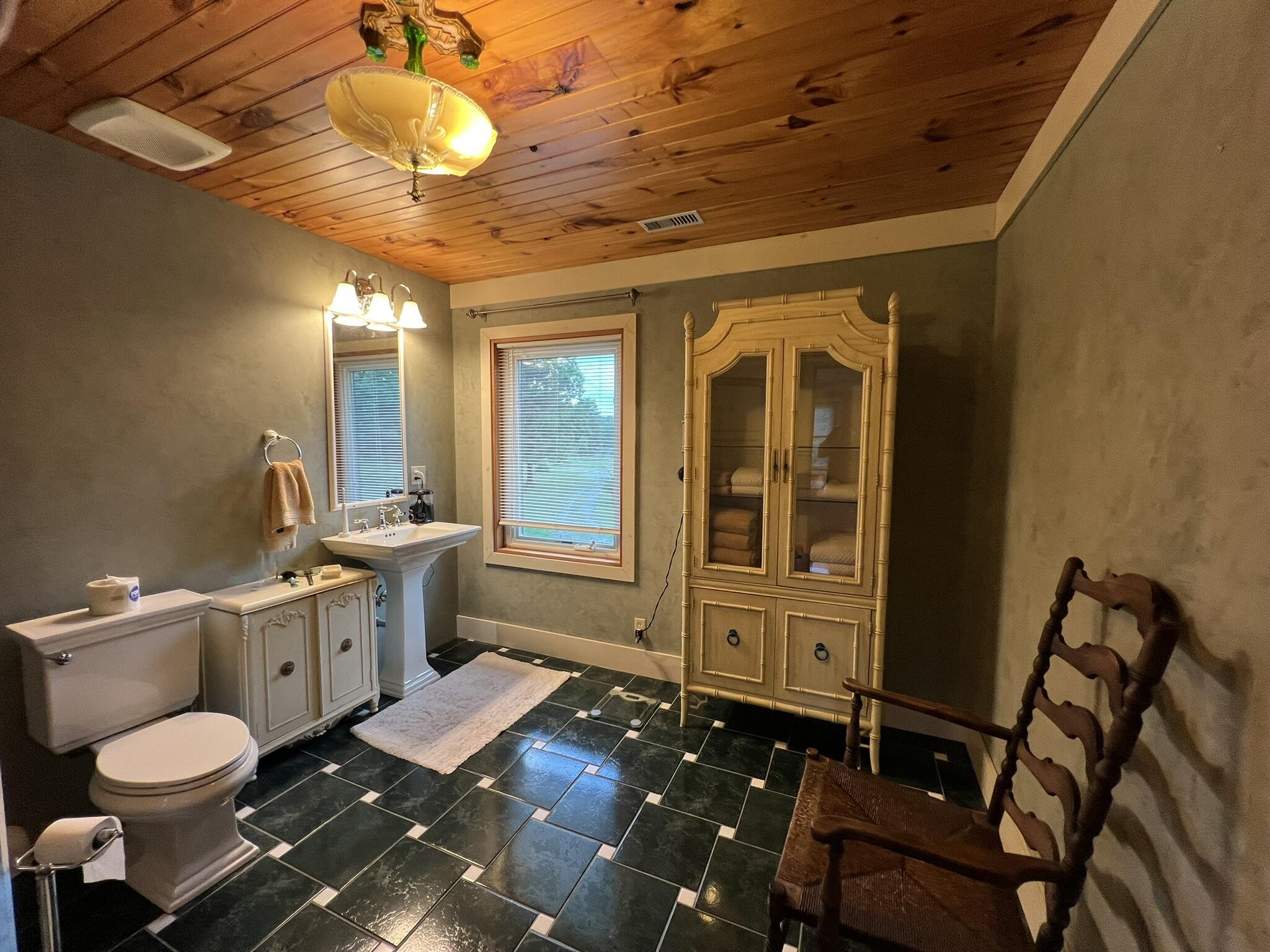 main property photo 39