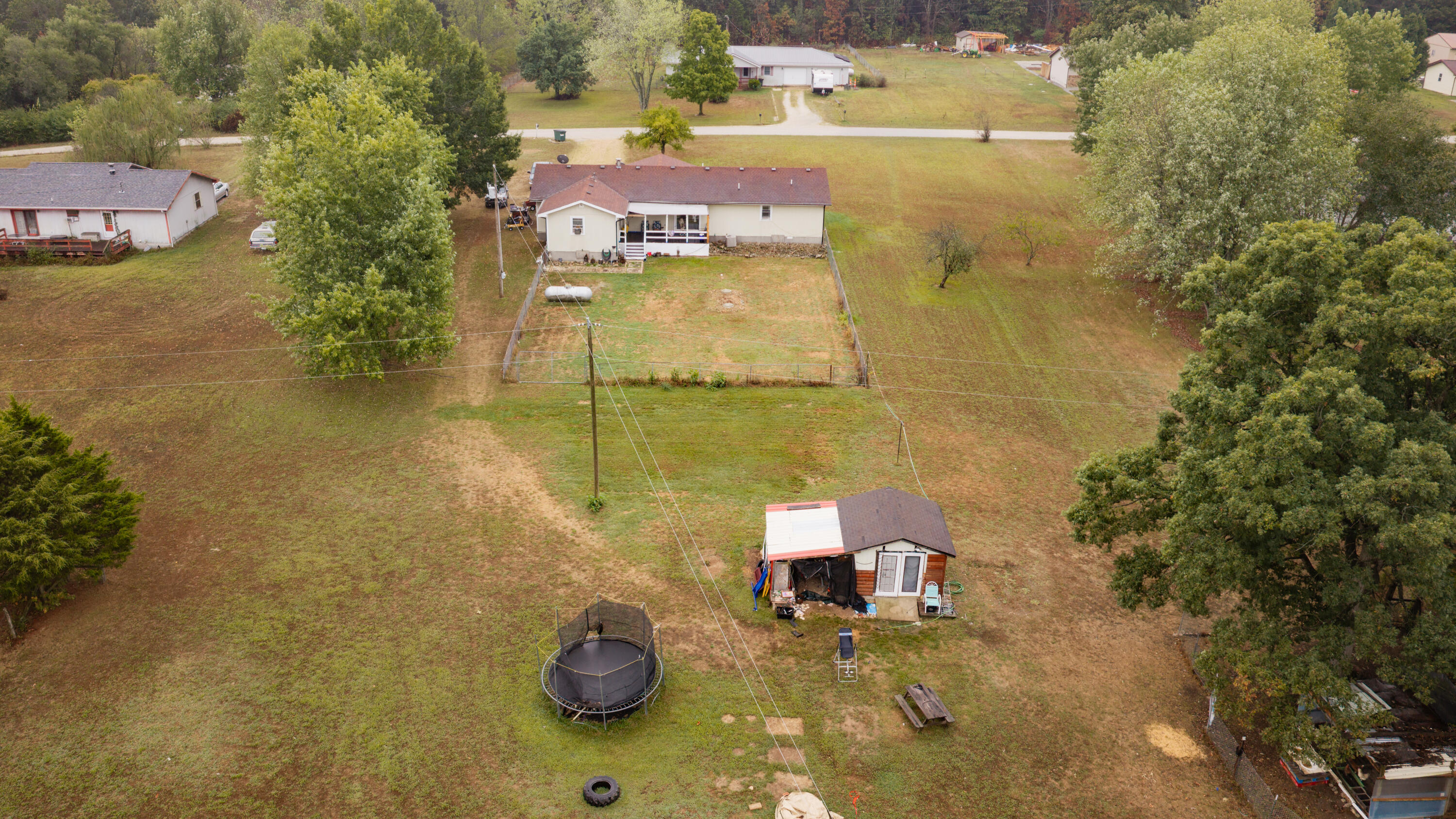 main property photo 33