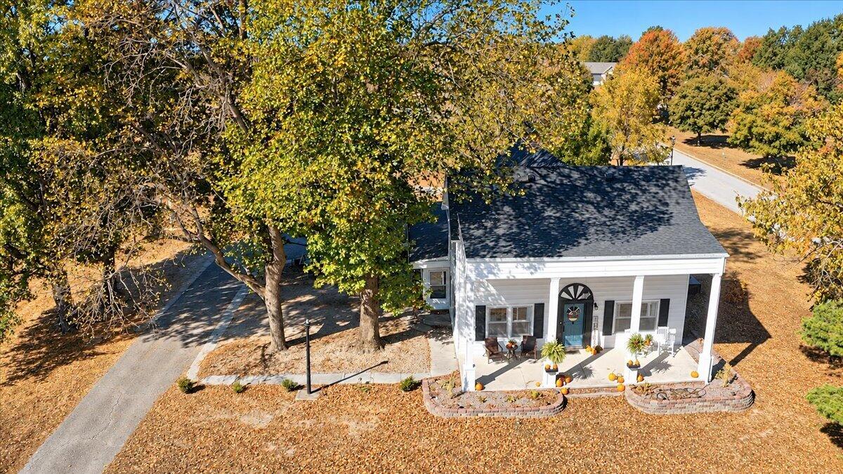 main property photo 37