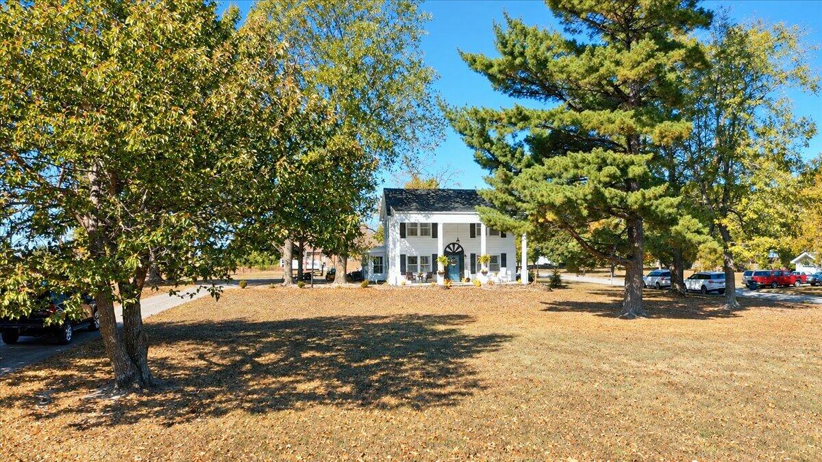main property photo 40
