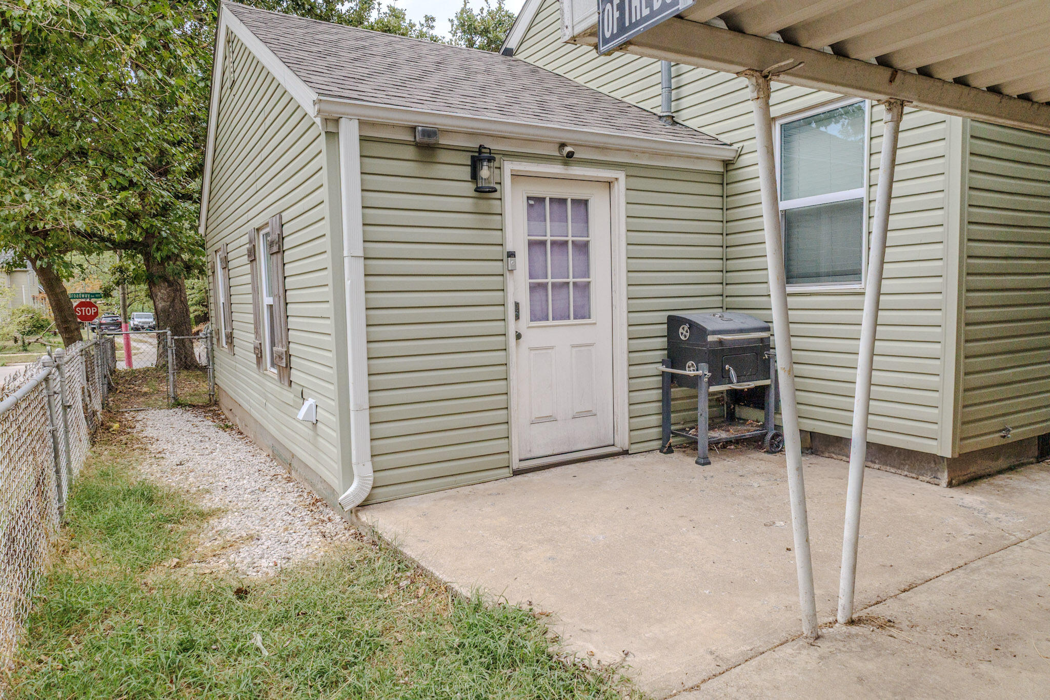 main property photo 41