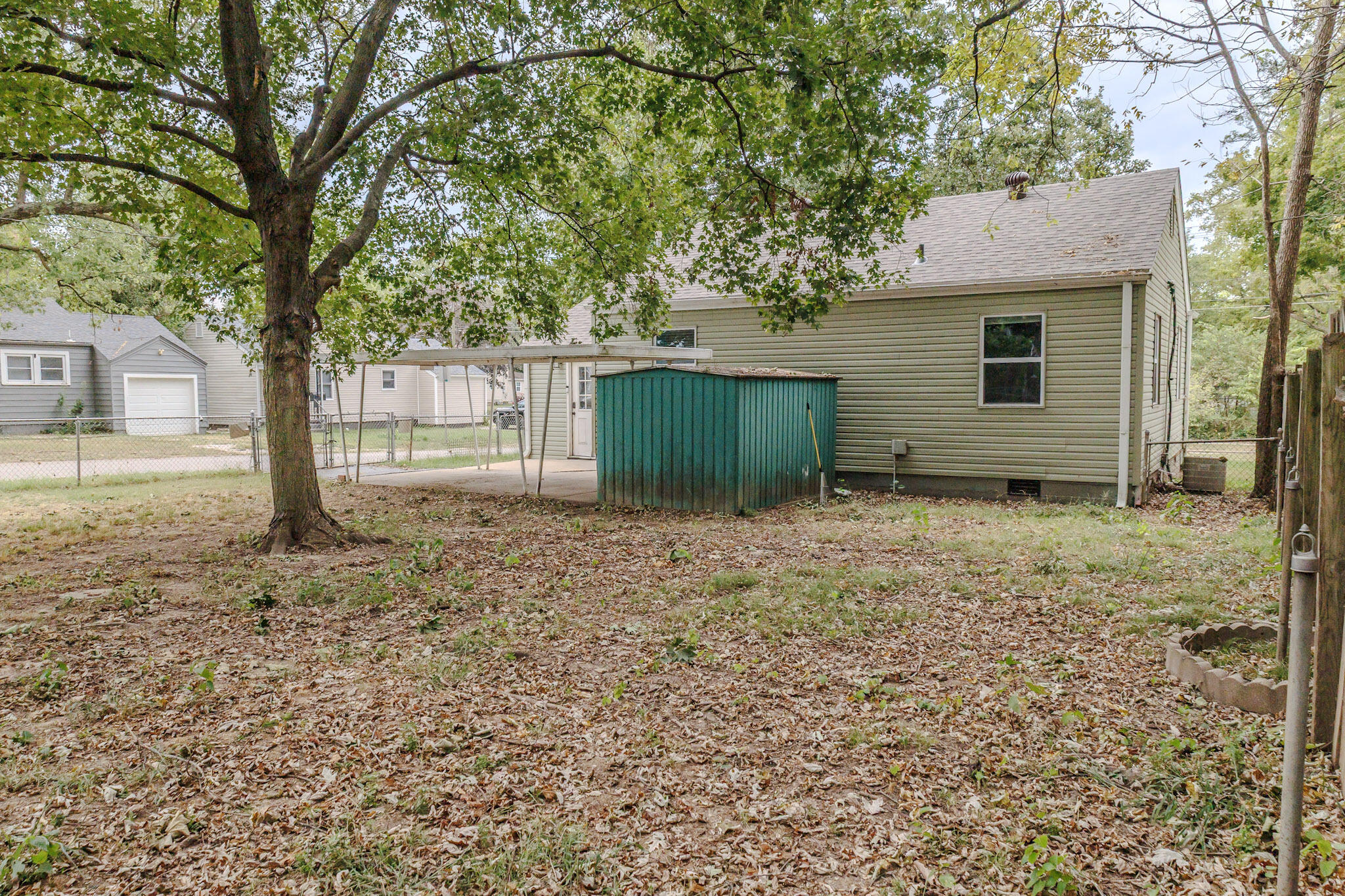 main property photo 43