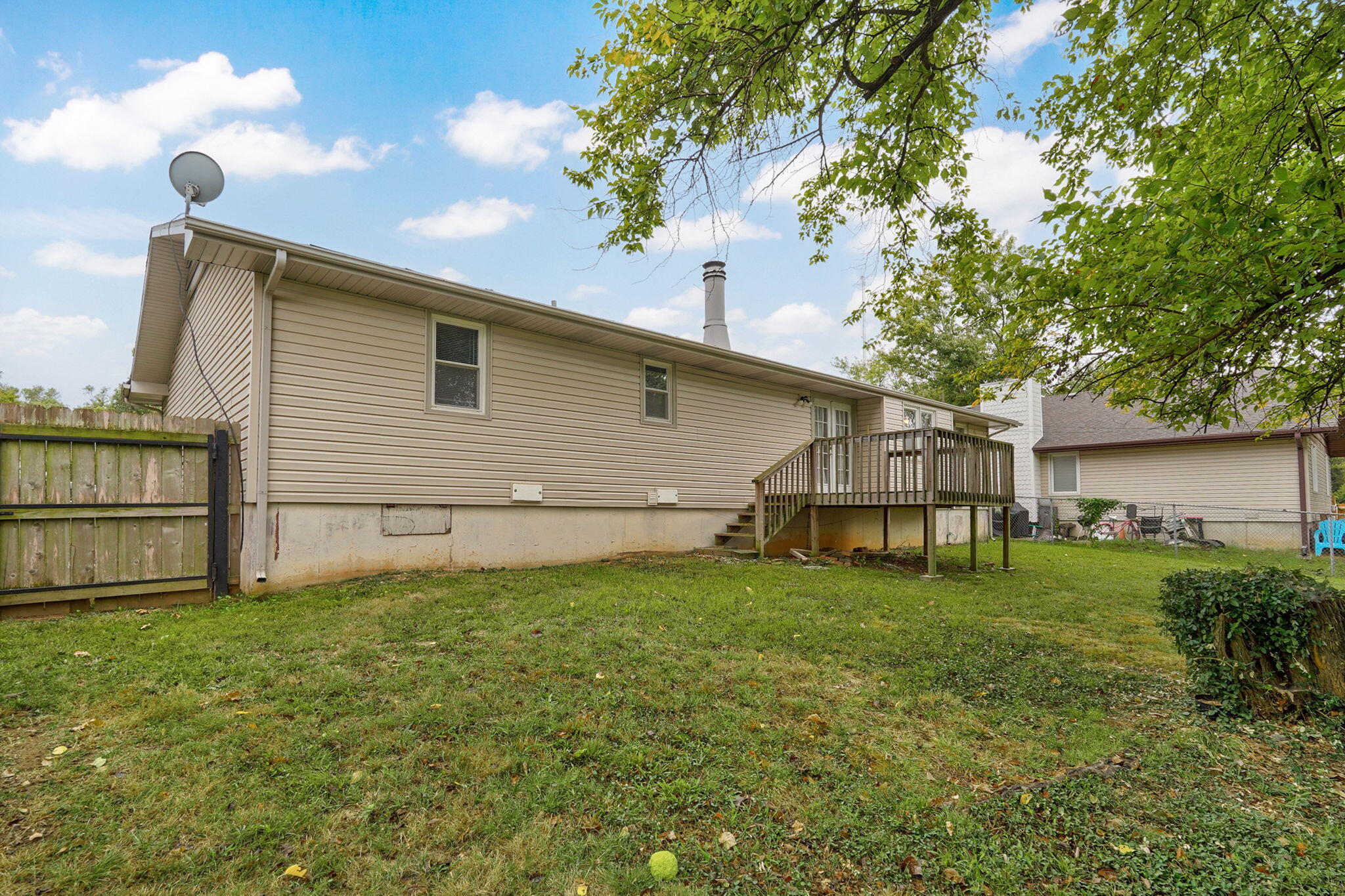 main property photo 22