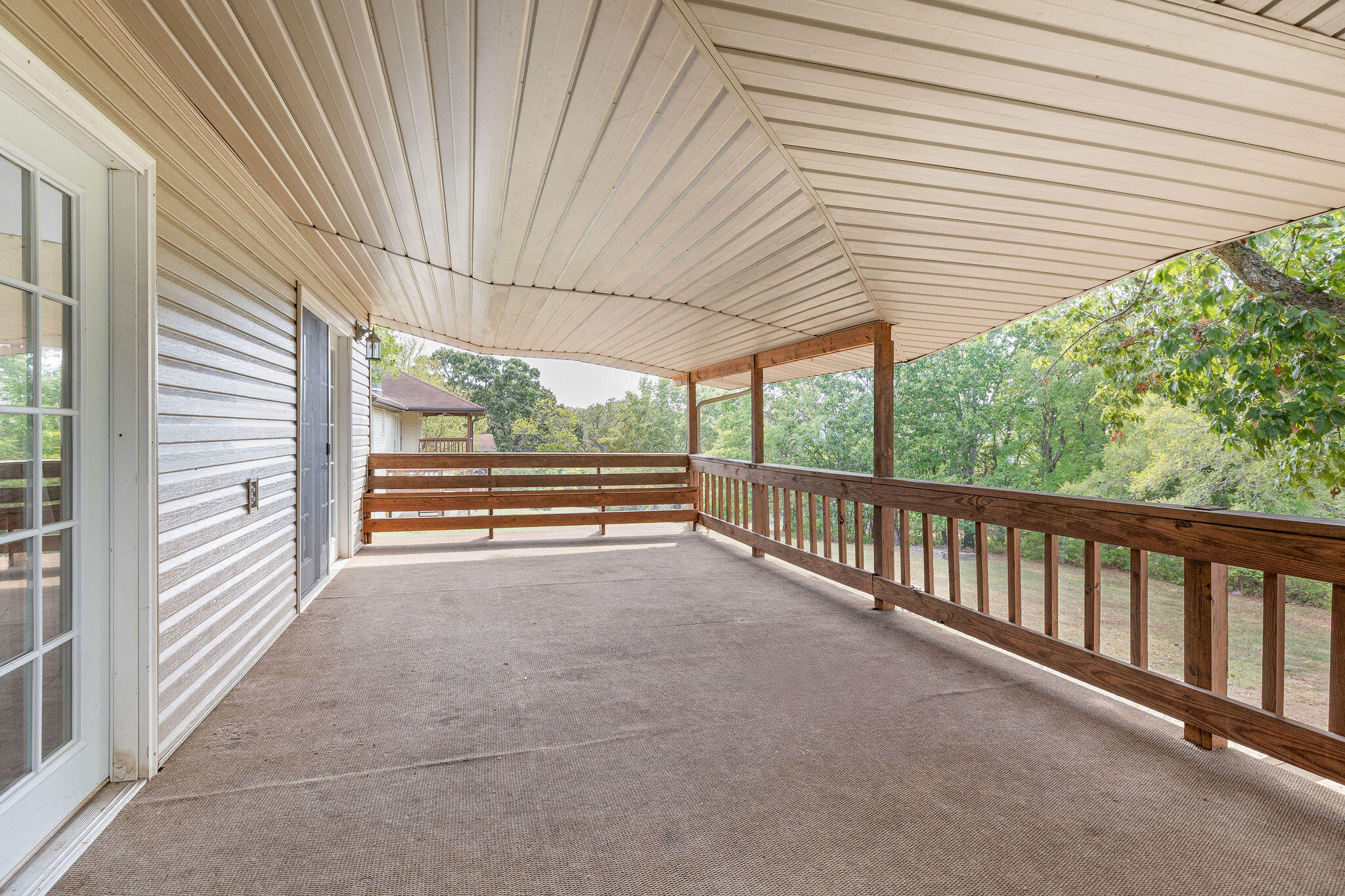 main property photo 23