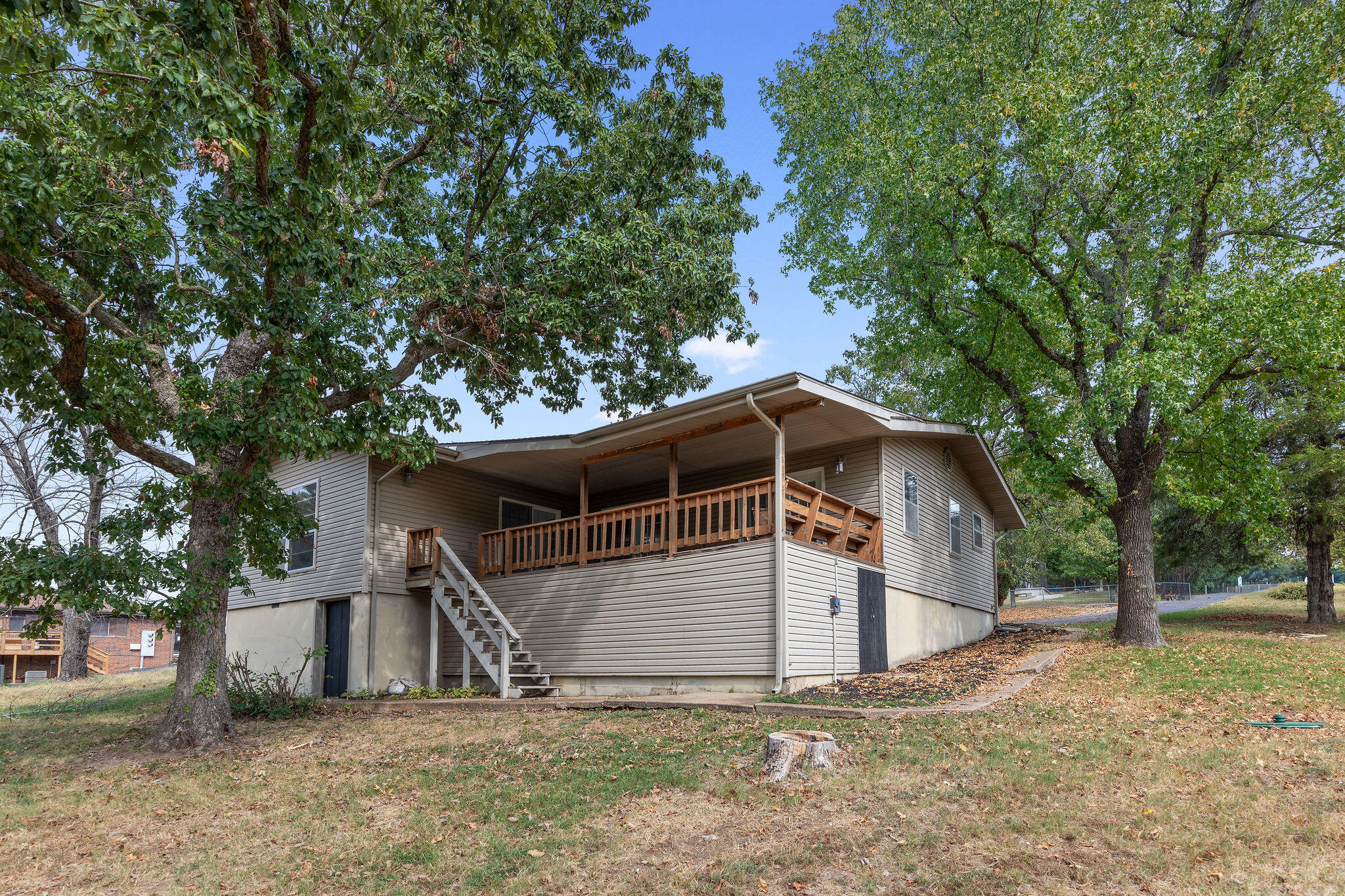 main property photo 26