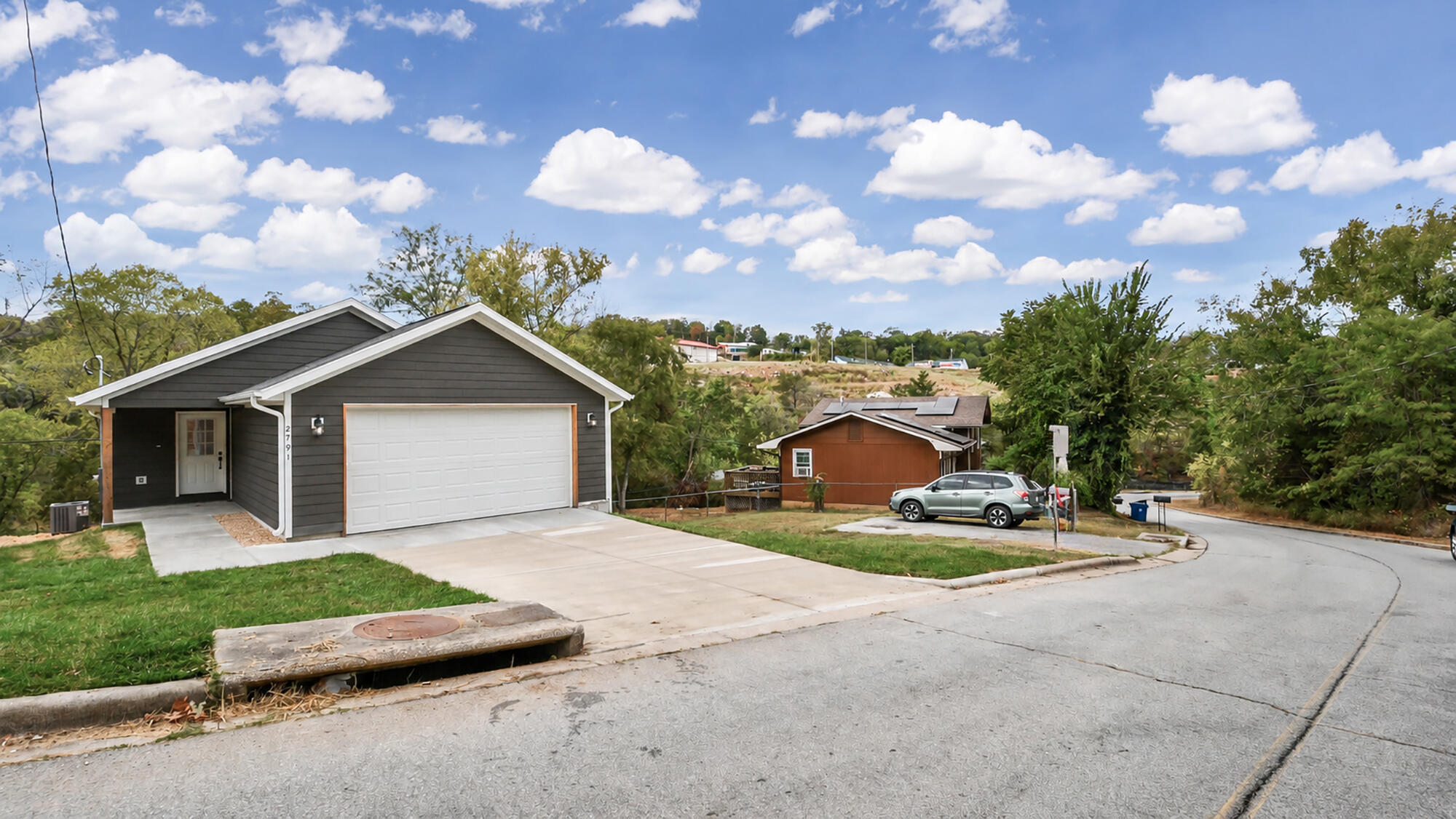 main property photo 31