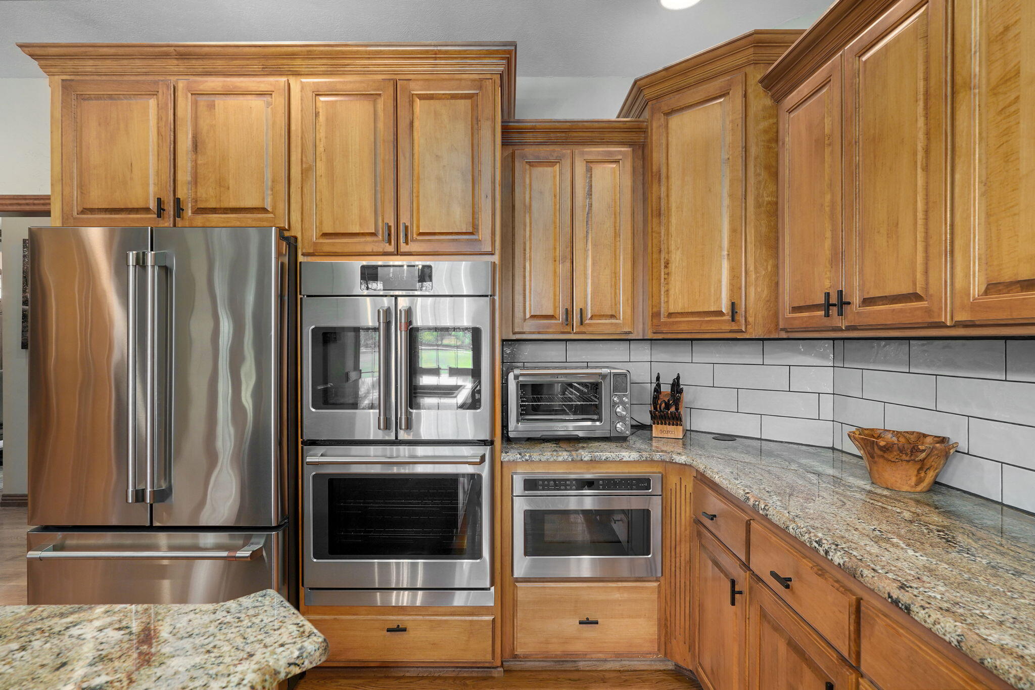 main property photo 19