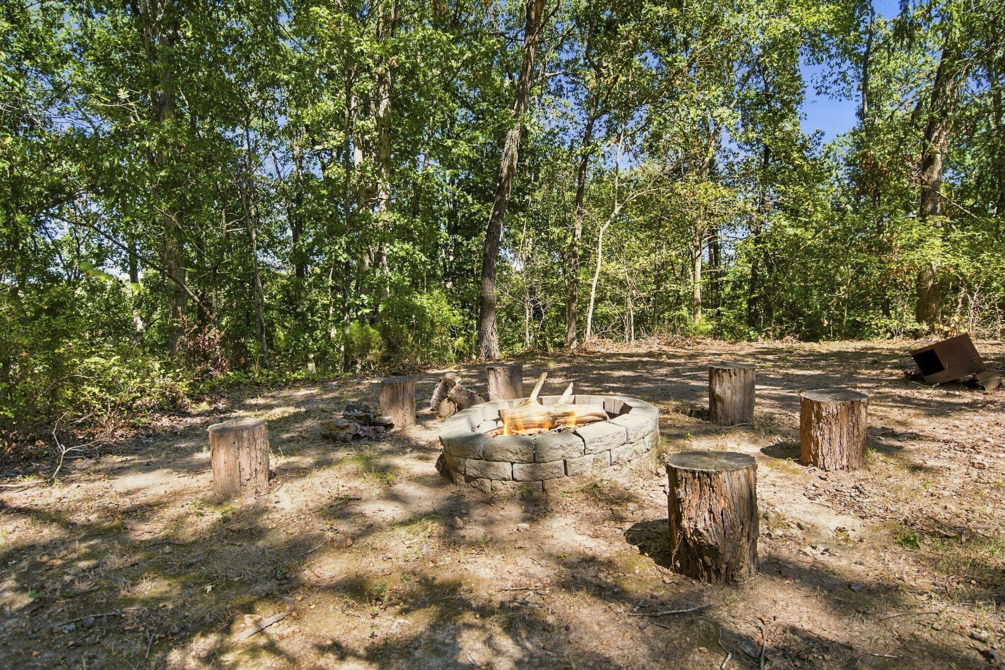 main property photo 23