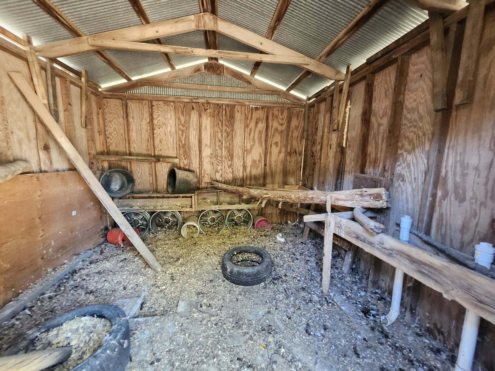 main property photo 22