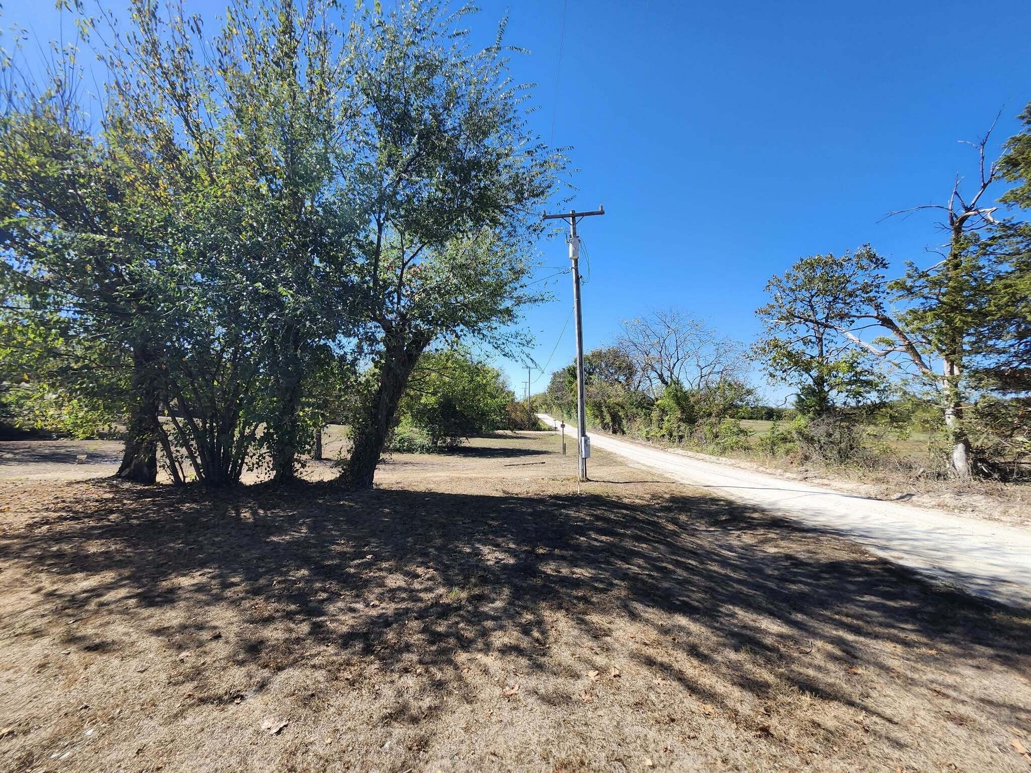 main property photo 25