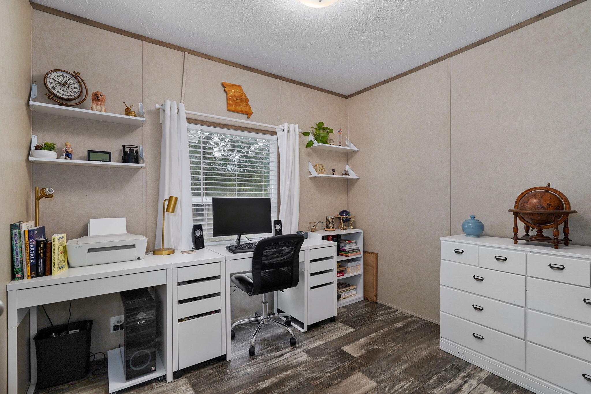main property photo 17