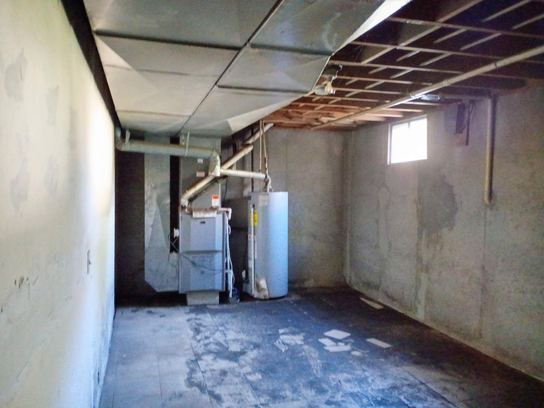 main property photo 9