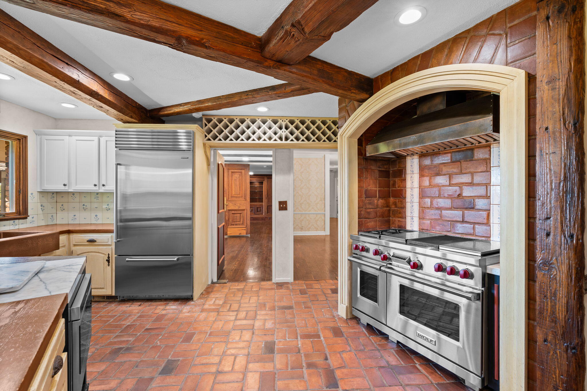 main property photo 44
